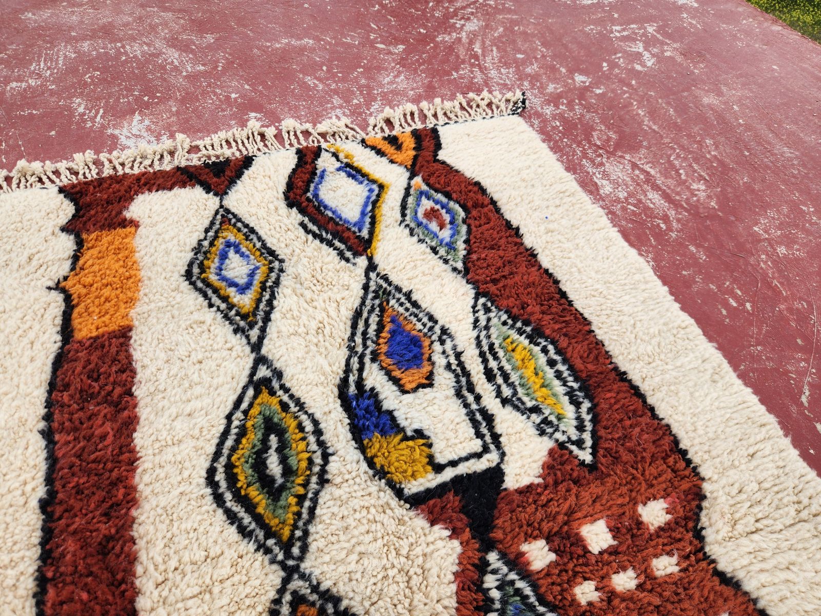 Handcrafted Beni Ouarain Moroccan Rug 244x150cm – Premium Wool Berber Carpet photo buy