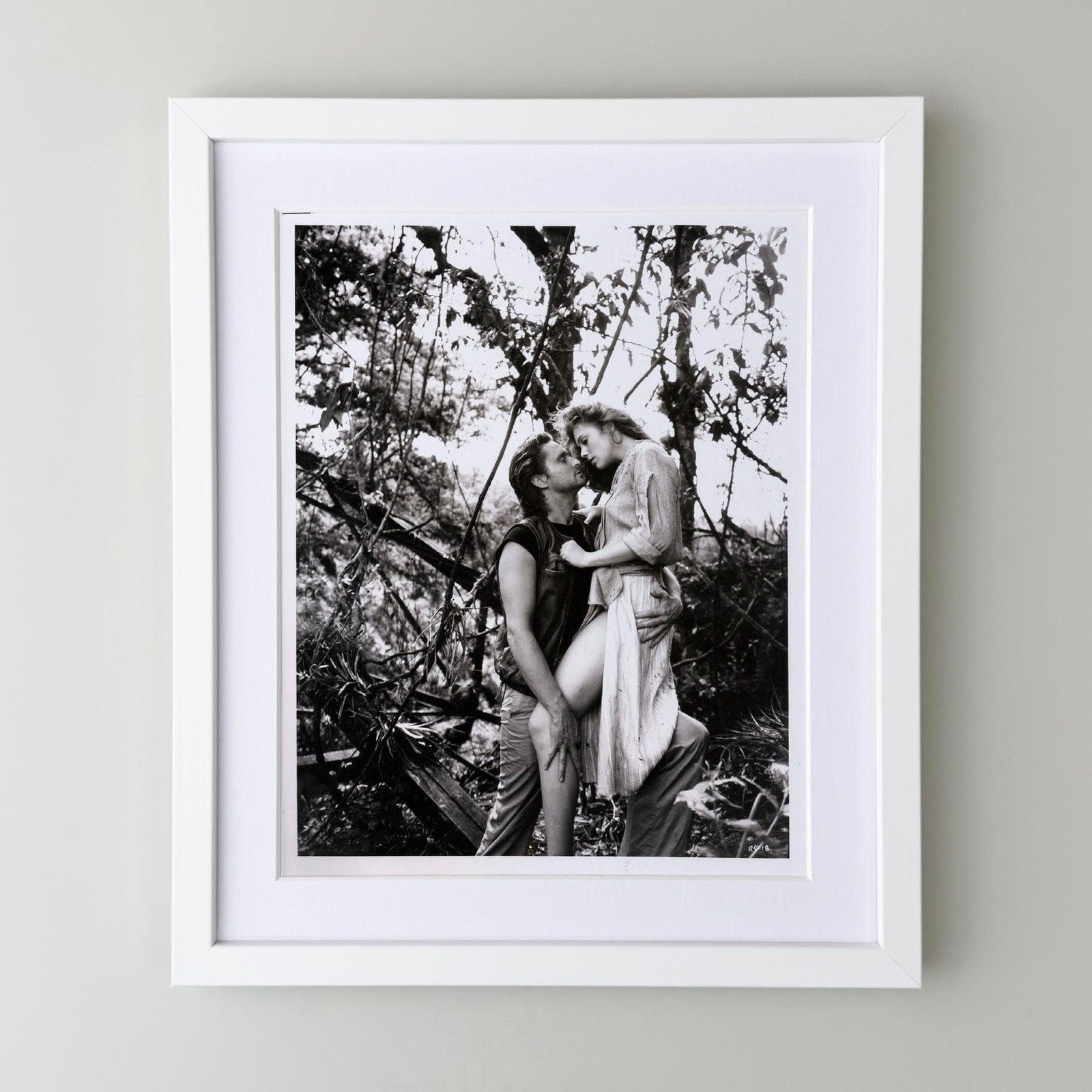 Romancing The Stone 1984 Publiciteitsfoto Film Movie Press Still Ingelijst photo for sale