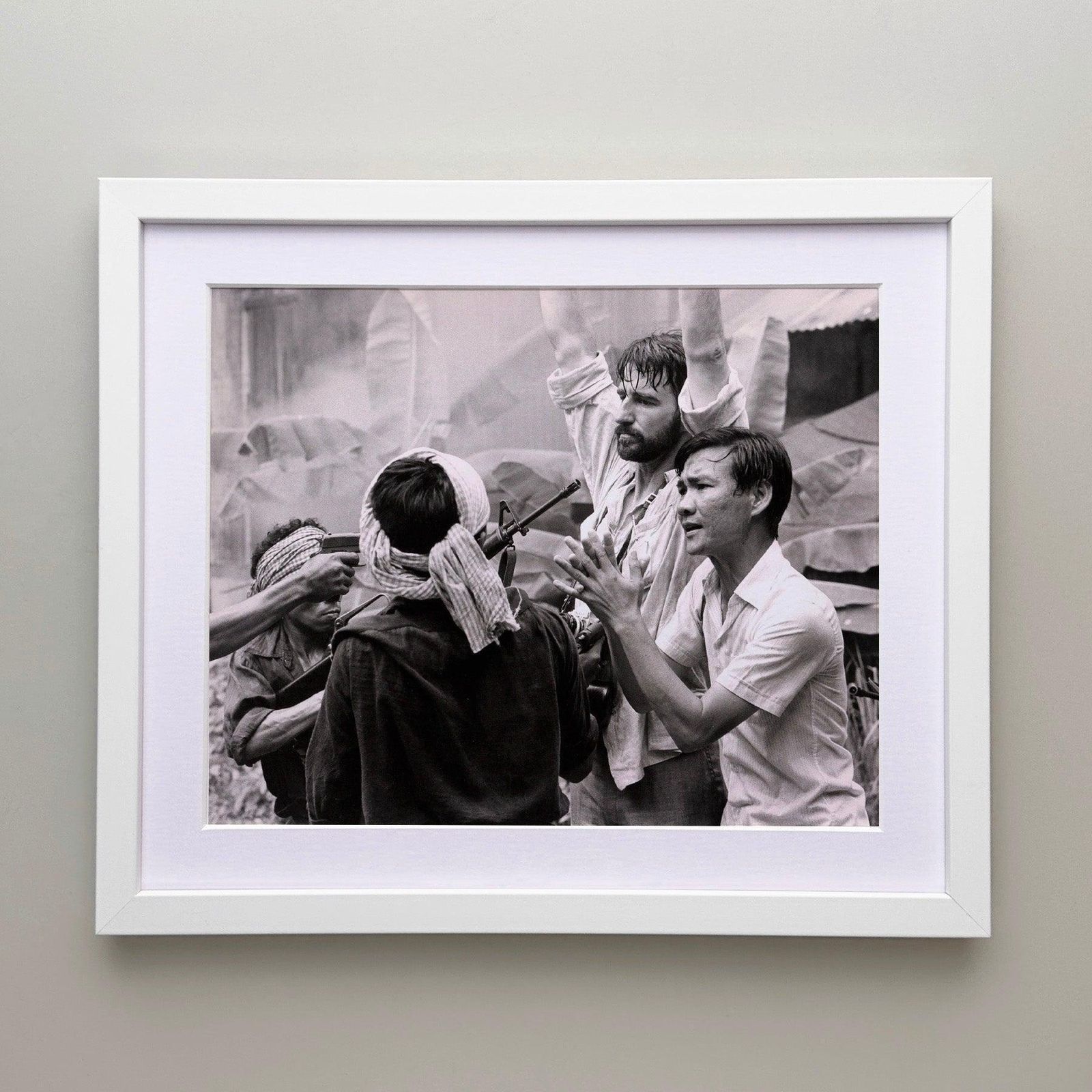 Photographie de presse encadrée, The Killing Fields, 1984 photo for sale