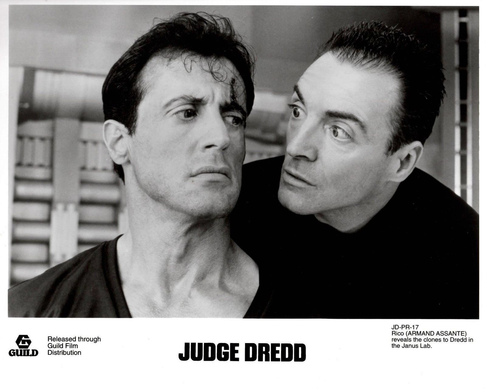 Judge Dredd 1995 Publicity Film Movie Press Still Framed photo vinterior