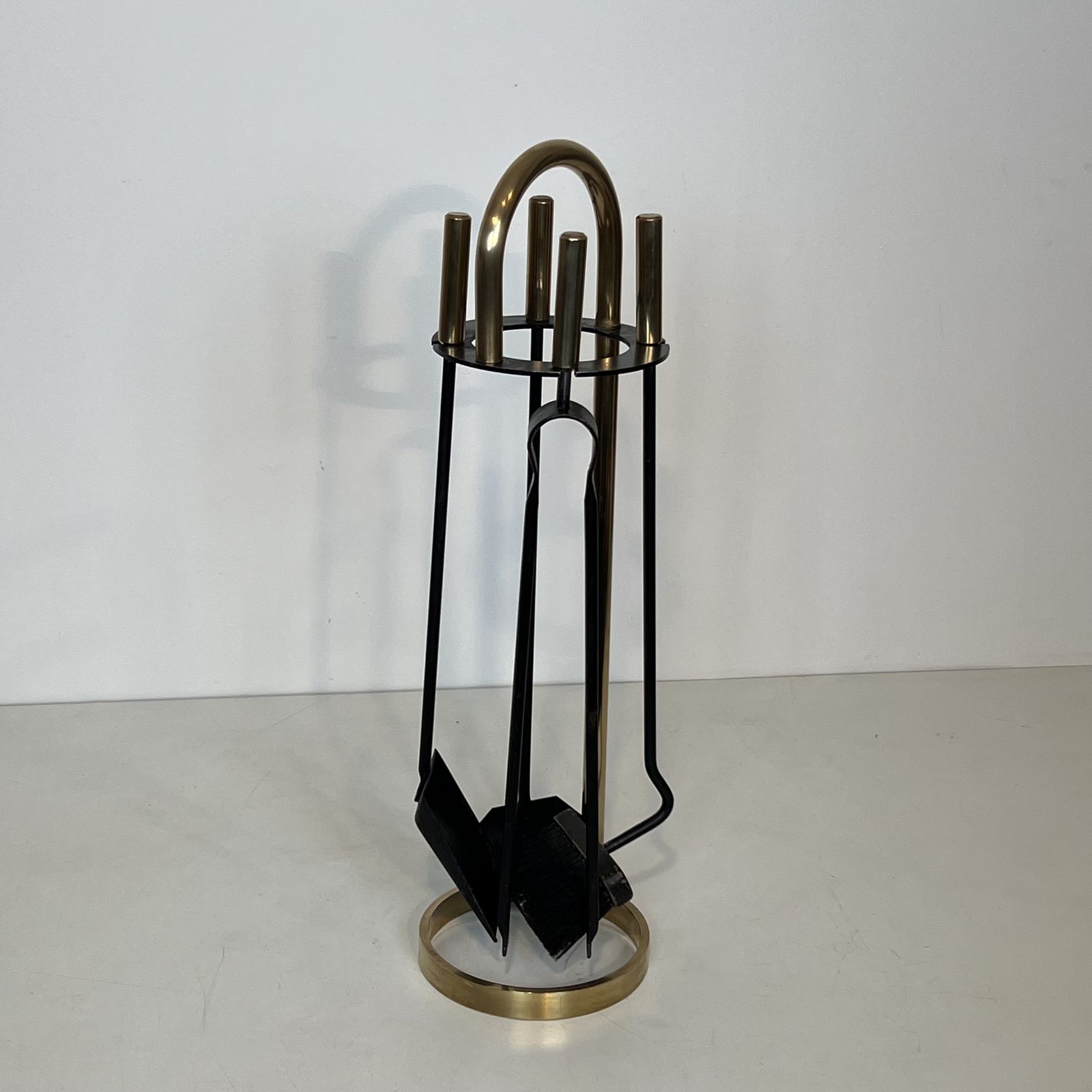 Fire Set Designer Style In Black Lacquered Metal And Brass photo 1650.0