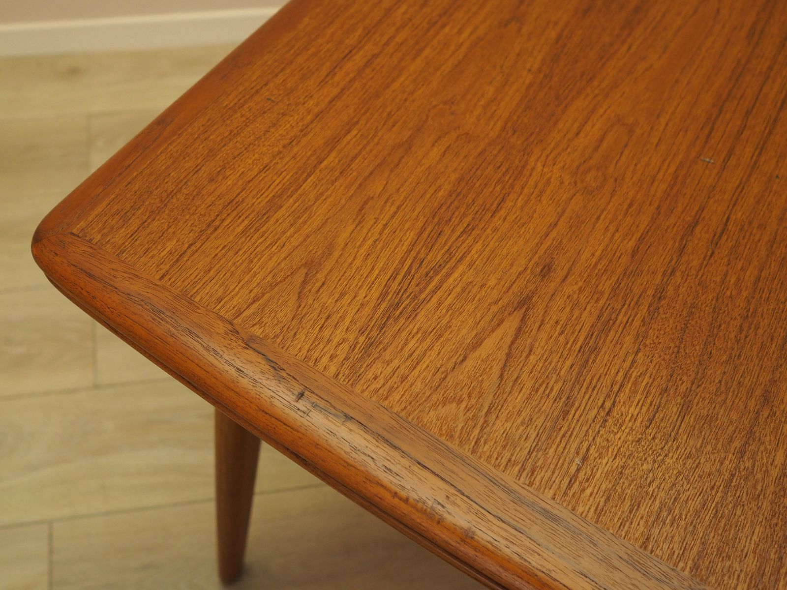 photo vintage Teakhouten Tafel, Deens Design, Jaren 1970, Gemaakt In Denemarken