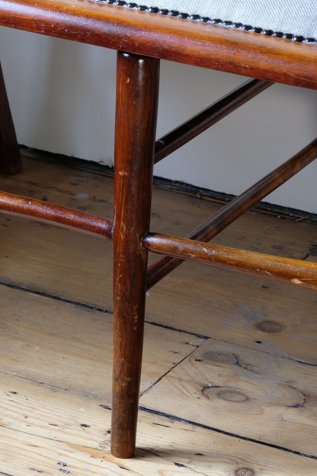 photo furniture 19th Century English Beech Ladder Back Bench With Horsehair Seat
