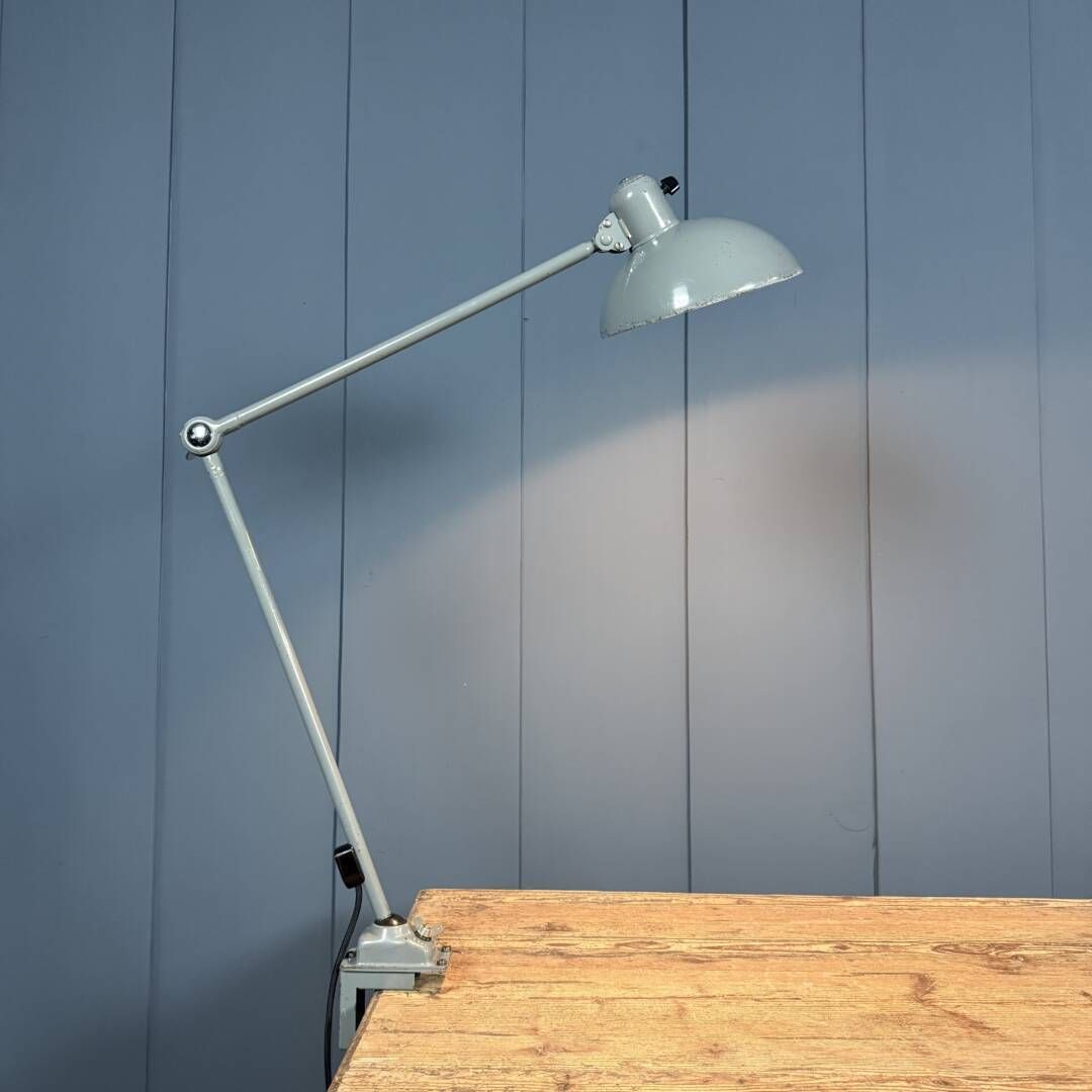 Grijze Twee Armige Kaiser Idell Klemlamp Model 6726 photo furniture
