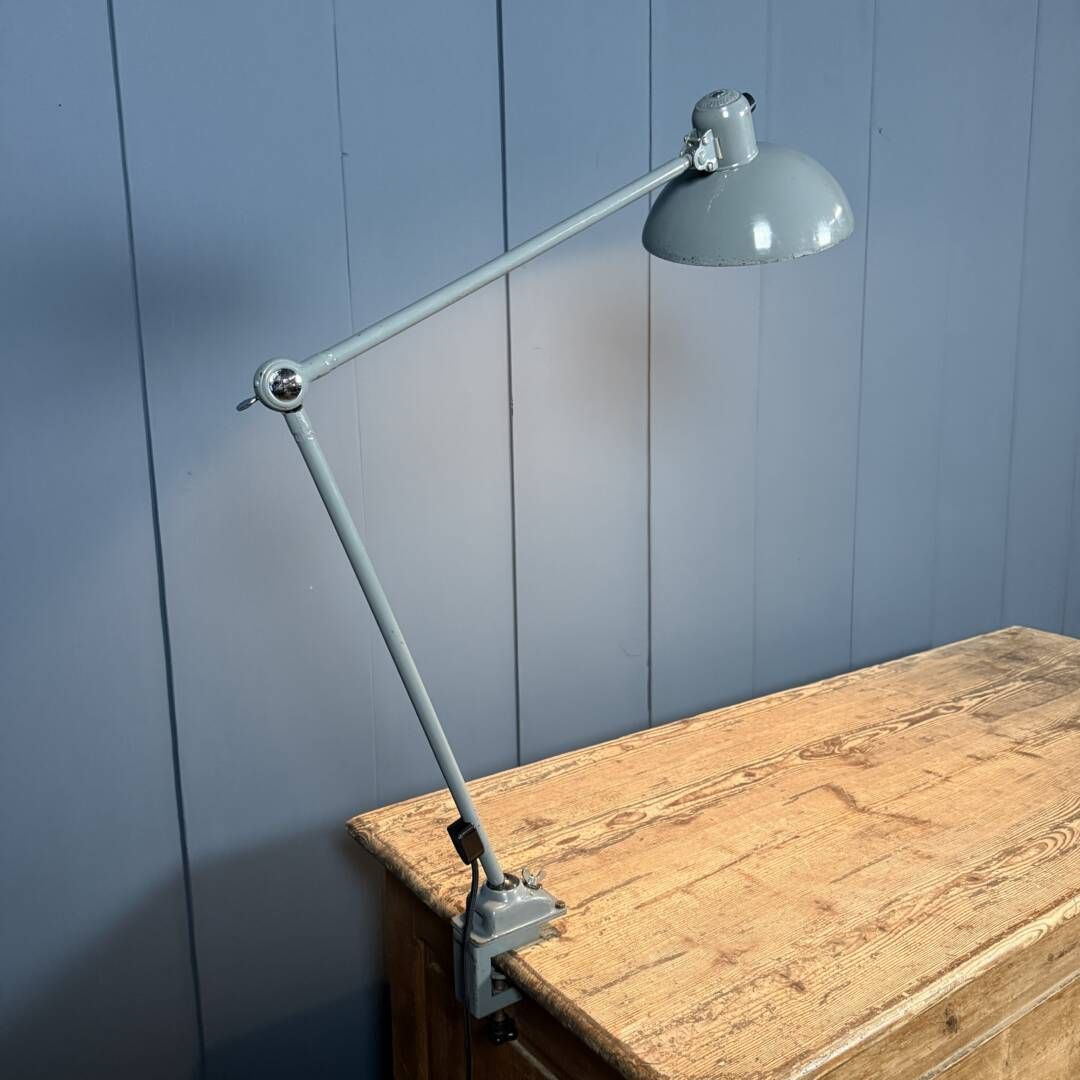photo buy Grijze Twee Armige Kaiser Idell Klemlamp Model 6726