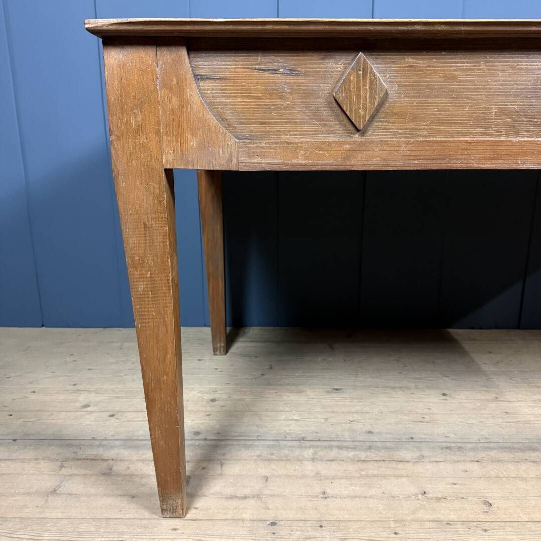 photo buy Gedecoreerde Houten Keukentafel