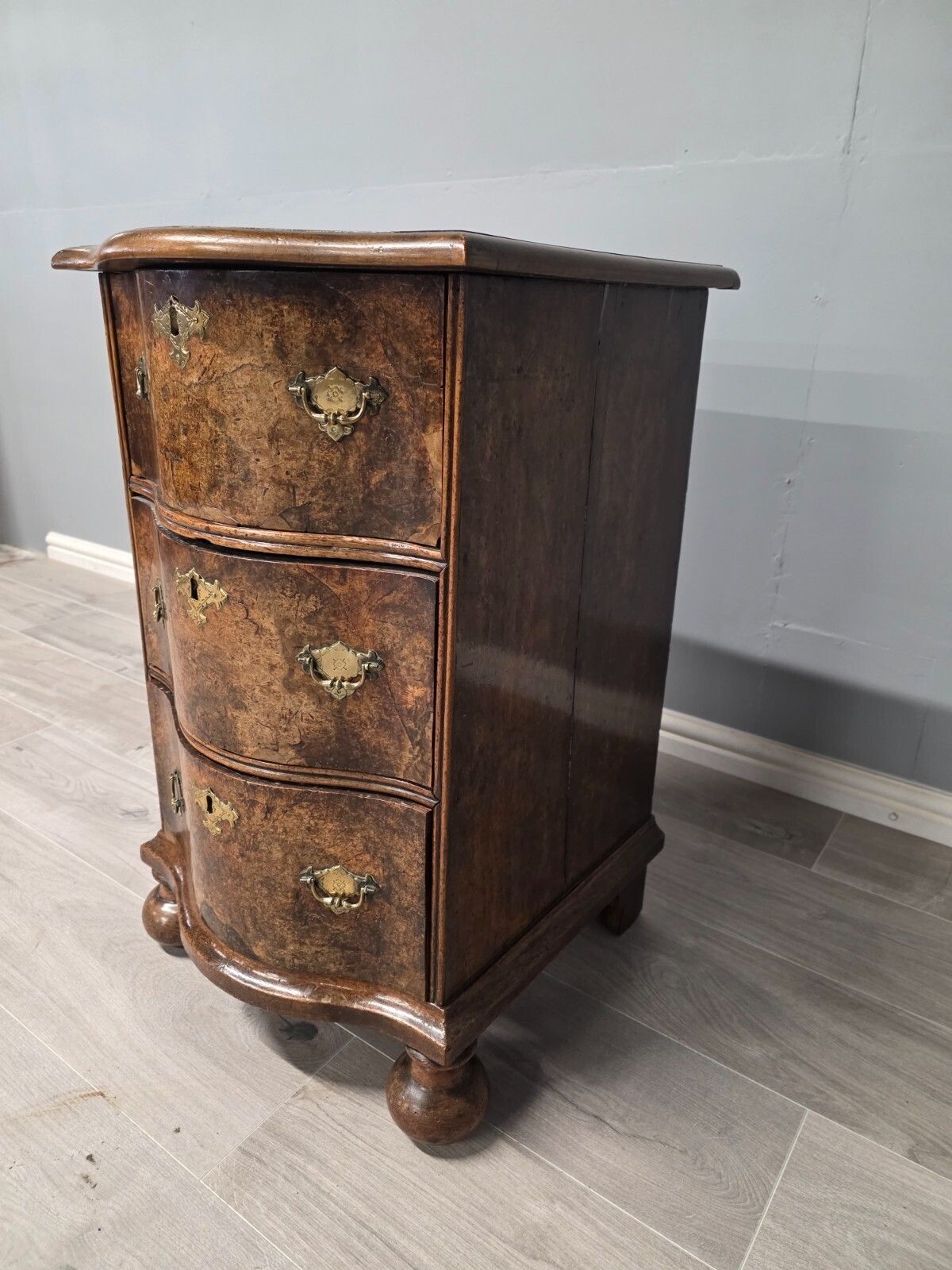 Antique Burr Walnut 18th Century Chest Of Drawers photo 795.0