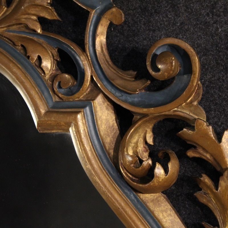 2150.0 Miroir de style Louis XV laqué et doré, Italie, XXe siècle photo