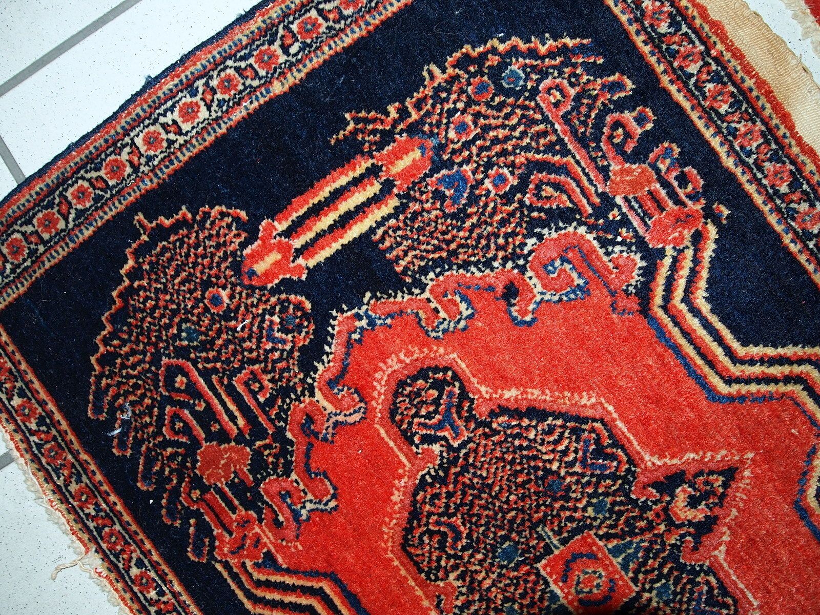 Paire de tapis d'époque en laine fine, faits main - 52 × 80 cm chacun - vers 1900 photo furniture