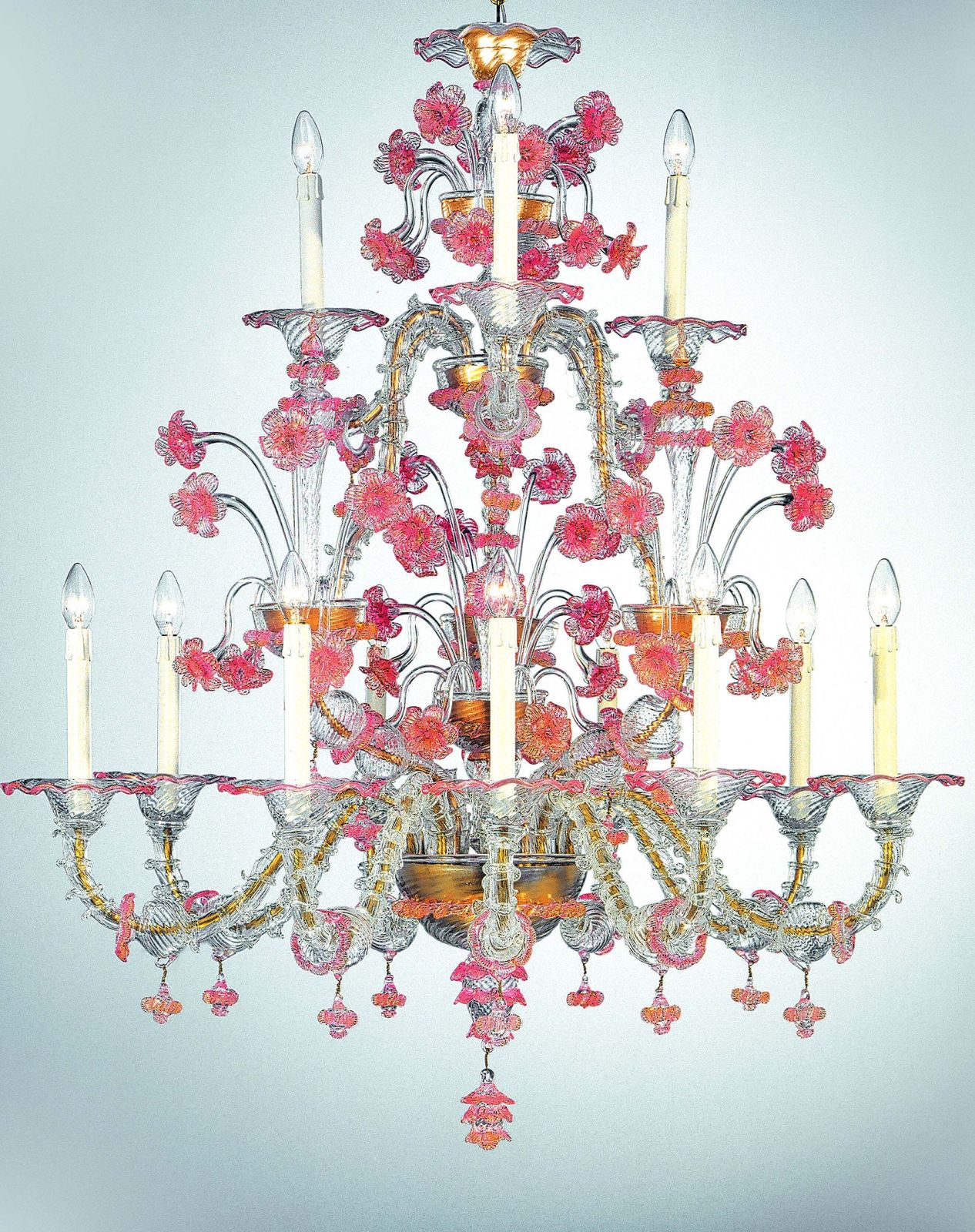 Venetian Romantic Transparent And Pink Floreal “Cà Rezzonico” Chandelier In Murano Glass. photo vinterior