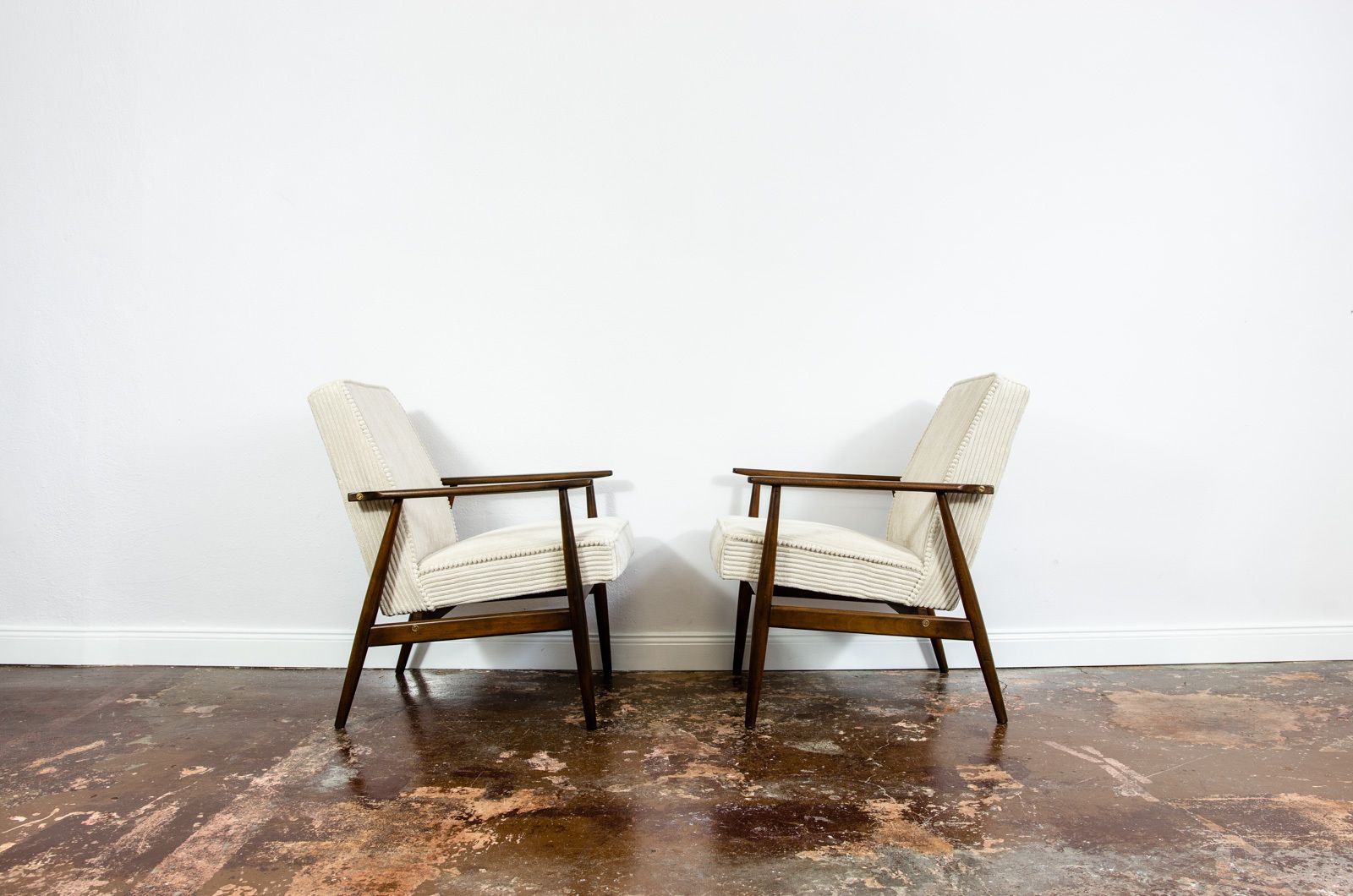 Vintage Armchairs Designed By H. Lis, Poland, 1960's, Set Of 2 photo Furniture
