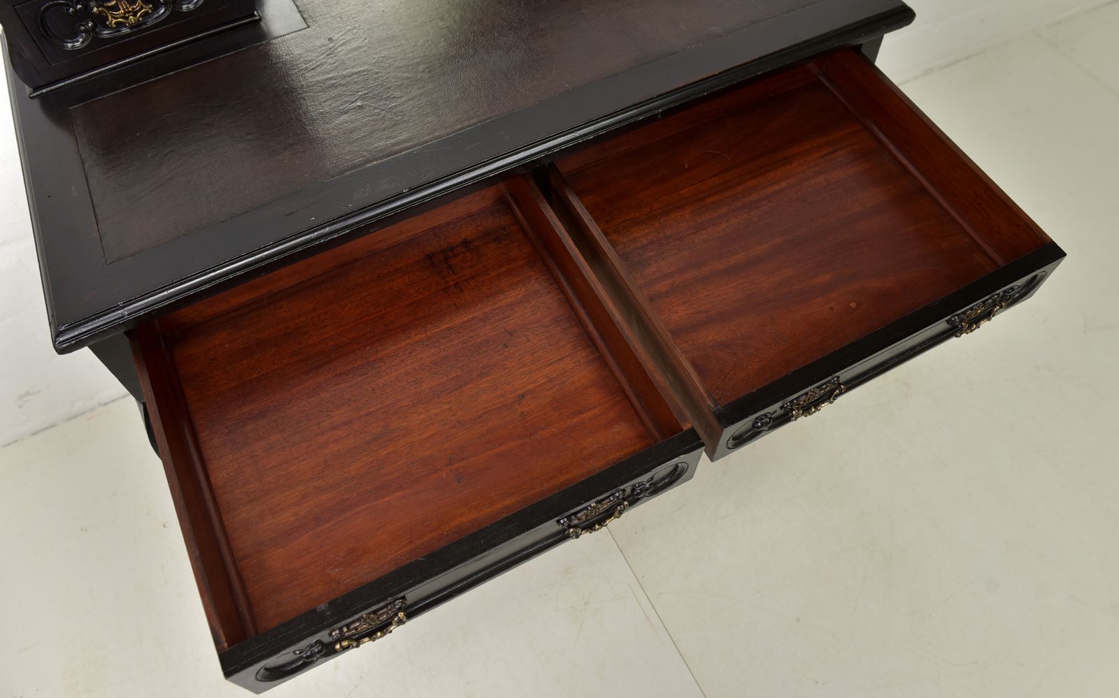 Antique! Restored Mahogany Dressing Table, Black, Rococo Style, Ladies' Desk photo vinterior
