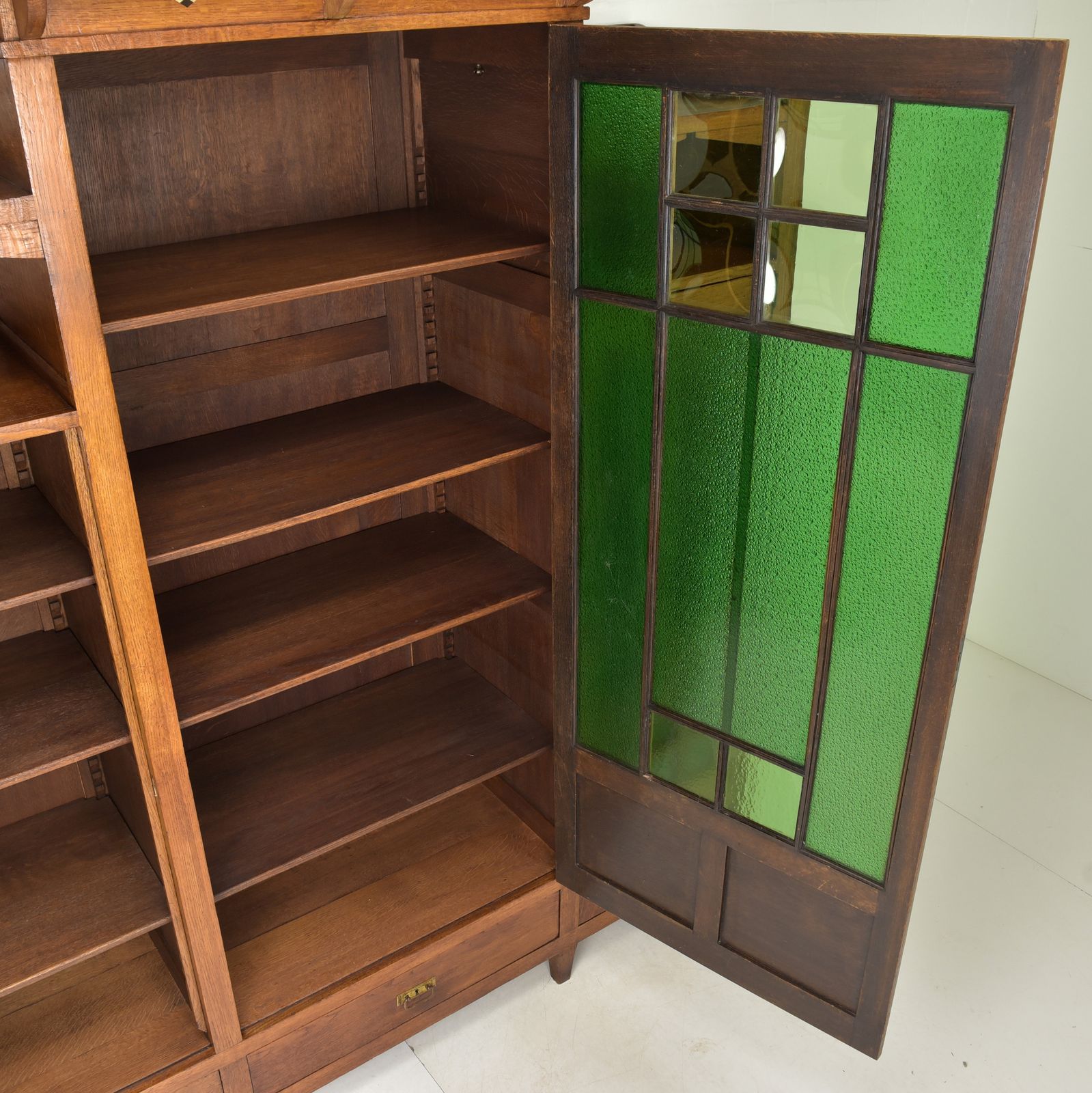 Antique! Large Restored Art Nouveau Oak Display Cabinet/Bookcase photo 2978.0