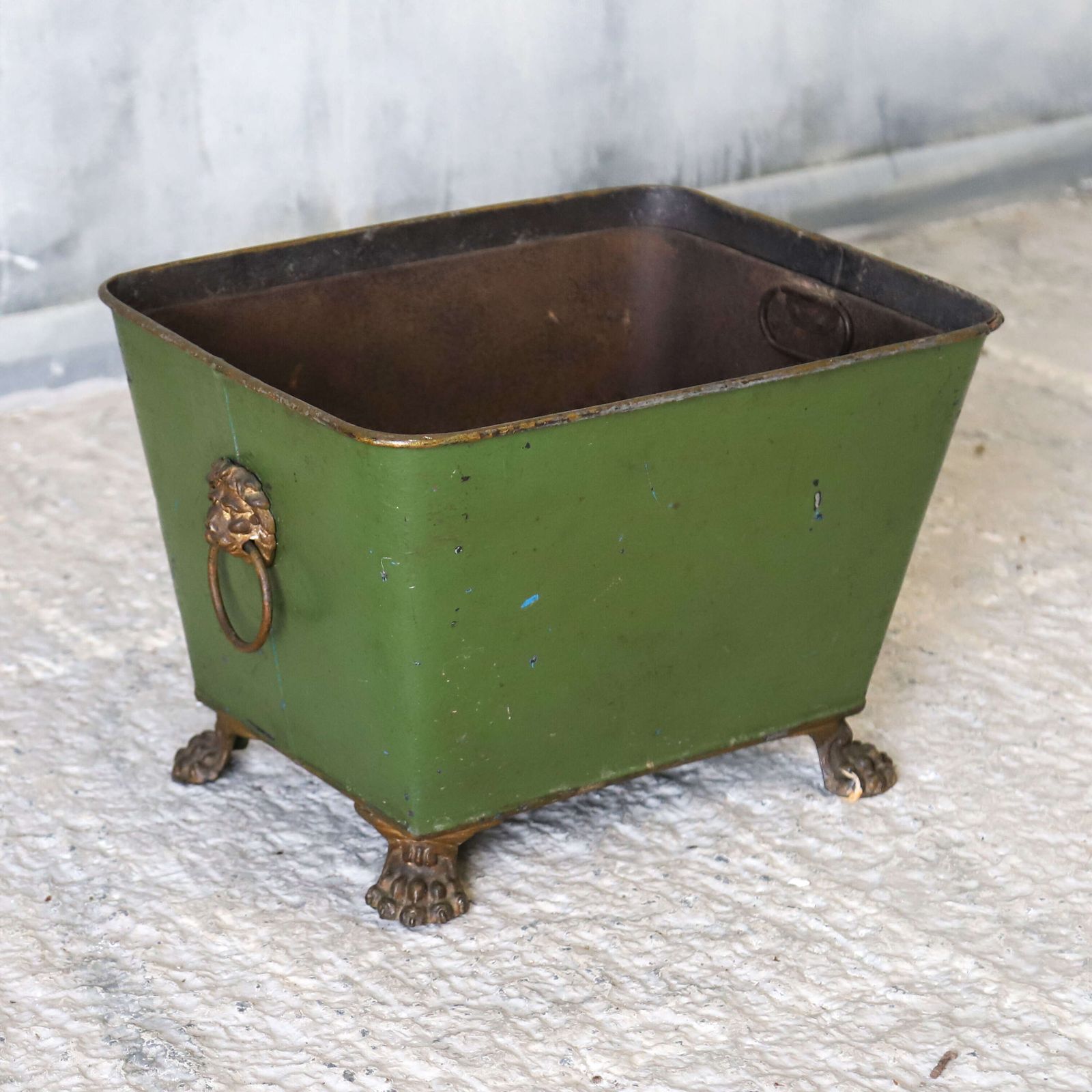 Regency Green‑Painted Log Basket, C.1810 With Lion Mask Handles And Original Liner photo 545.0