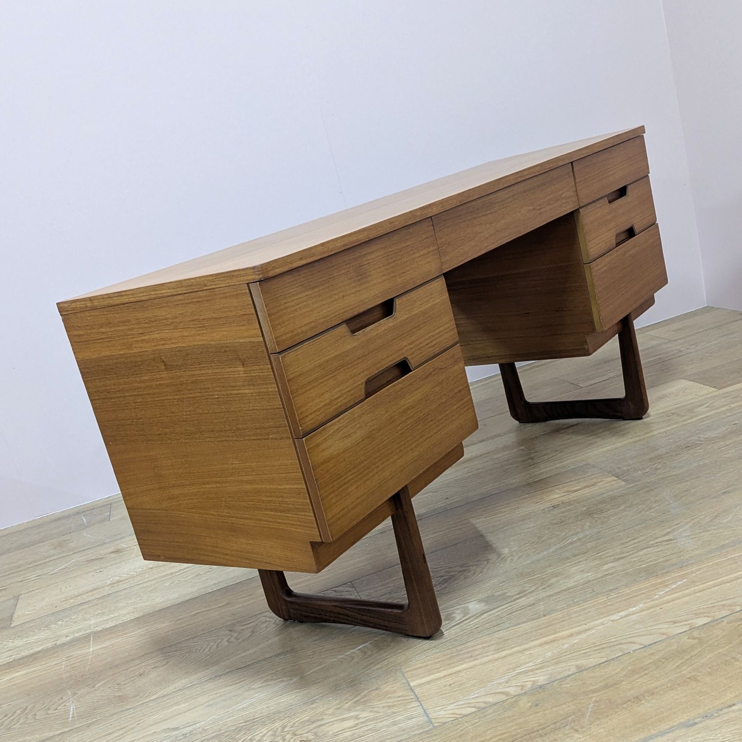 photo vintage Midcentury 1960s Desk By Gunther Hoffstead For Uniflex