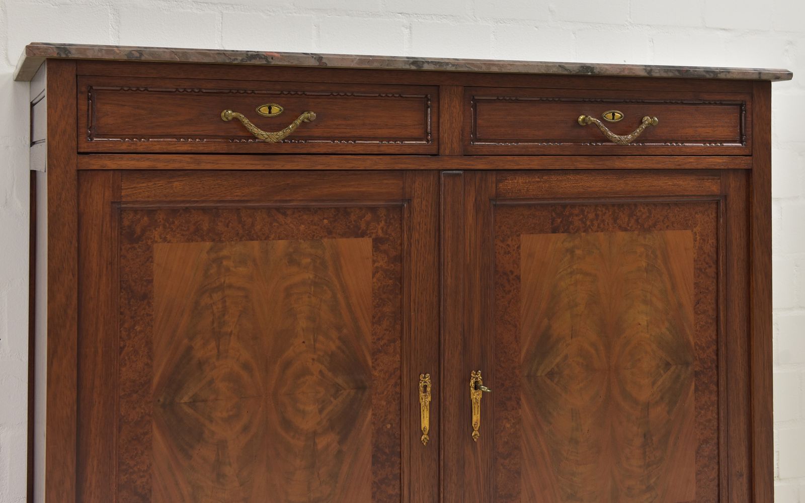photo furniture Antique! Restored Art Deco Mahogany Sideboard/Chest Of Drawers/Cabinet