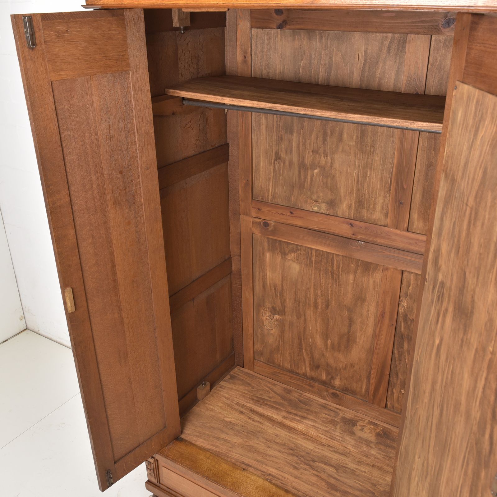 Antique! Restored Hall Wardrobe, Gründerzeit Period, Circa 1920, Oak Wardrobe photo Furniture