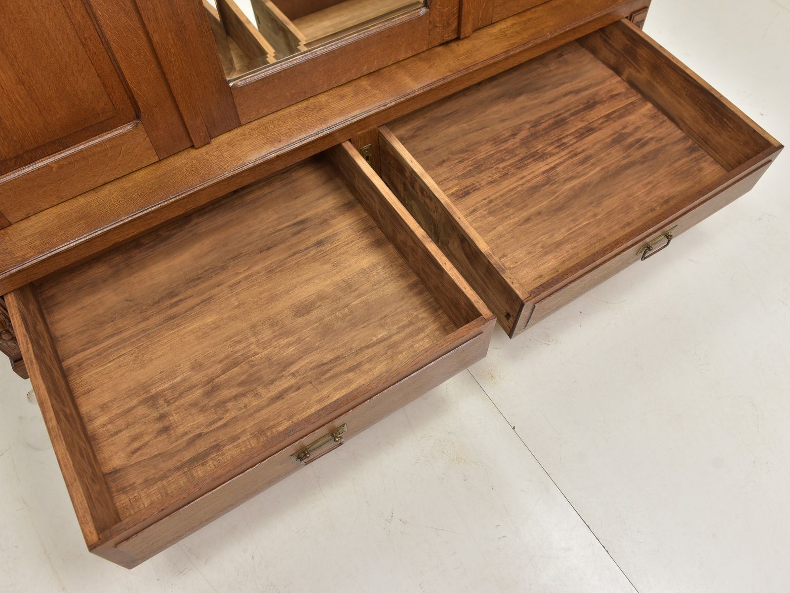 Antique! Restored Hall Wardrobe, Gründerzeit Period, Circa 1920, Oak Wardrobe photo buy