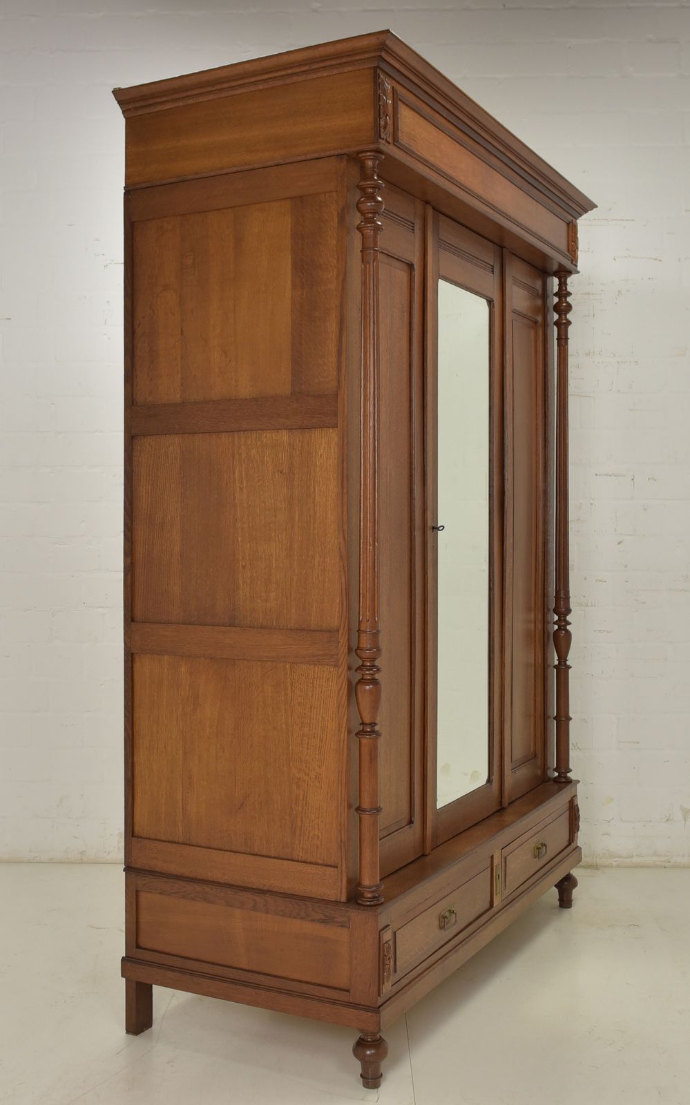 Furniture Antique! Restored Hall Wardrobe, Gründerzeit Period, Circa 1920, Oak Wardrobe photo