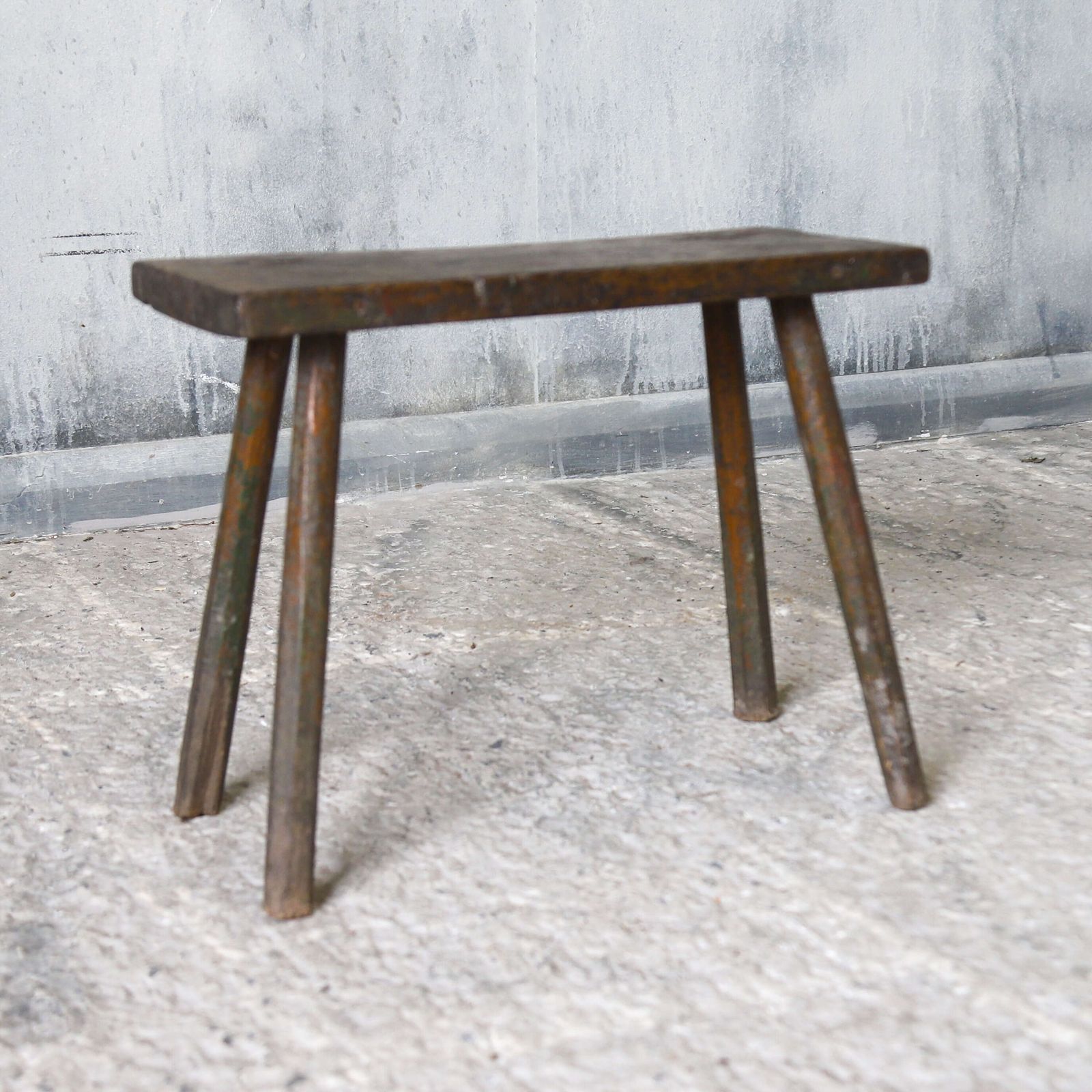 19th Century Eastern European Milking Stool In Original Green Paint photo vinterior
