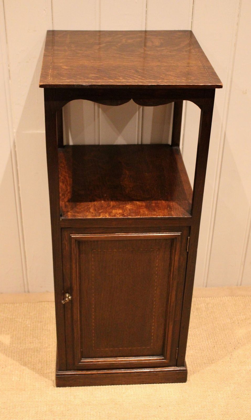 Edwardian Oak Bedside Cabinet photo vintage
