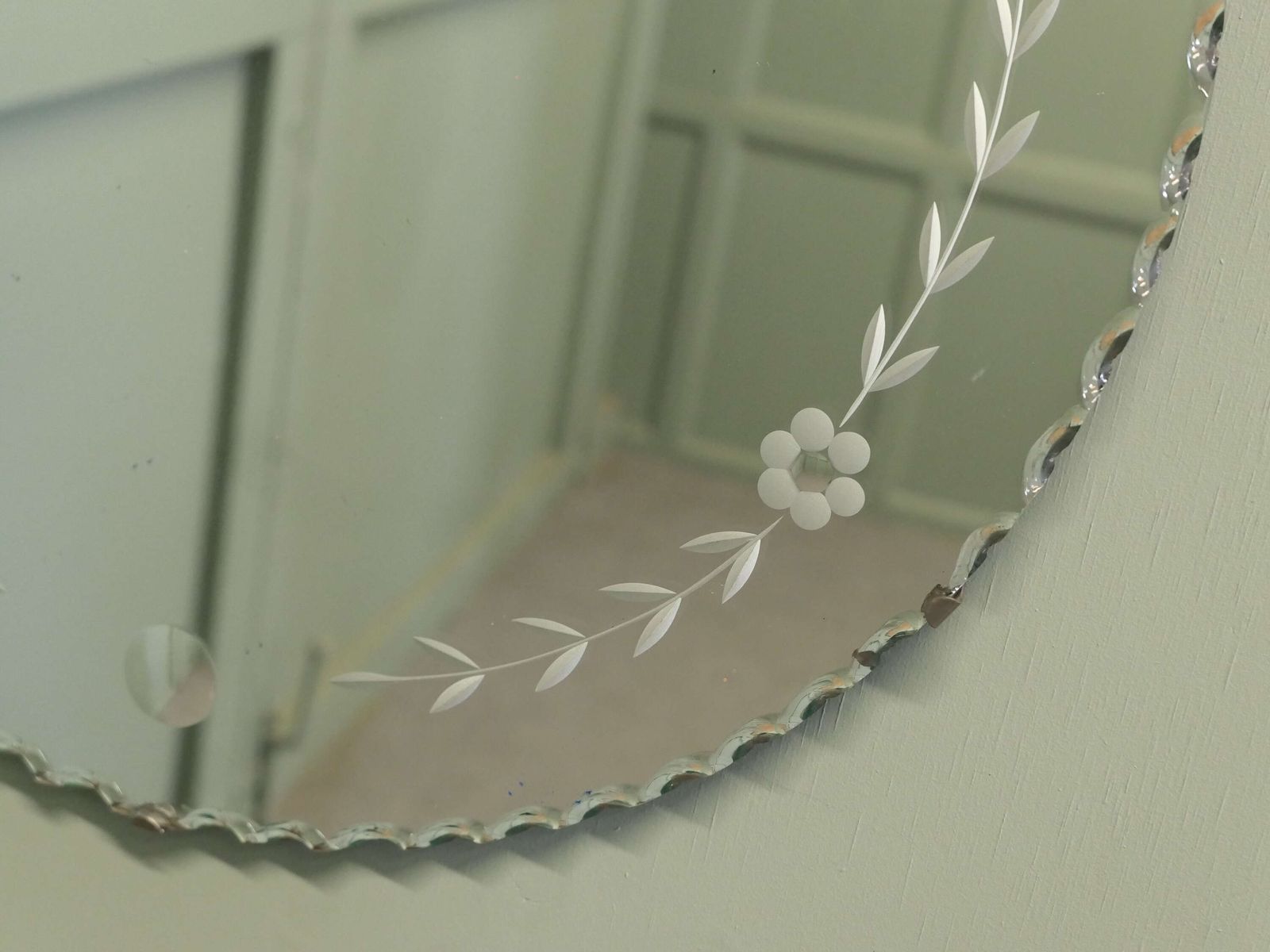Round French Art Deco Etched Wall Mirror This Is A Very Attractive Piece photo Home Decor