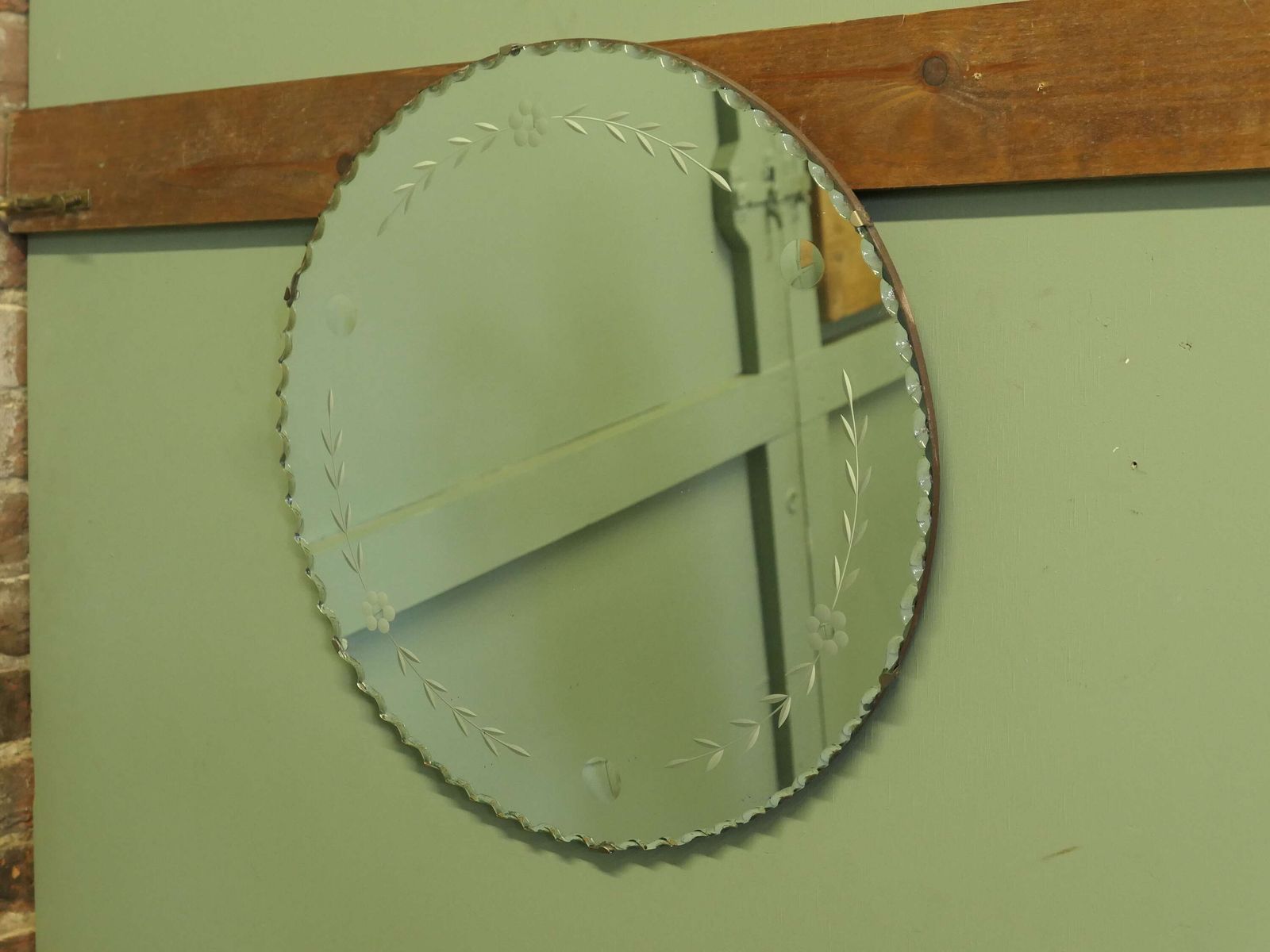 Round French Art Deco Etched Wall Mirror This Is A Very Attractive Piece photo 420.0