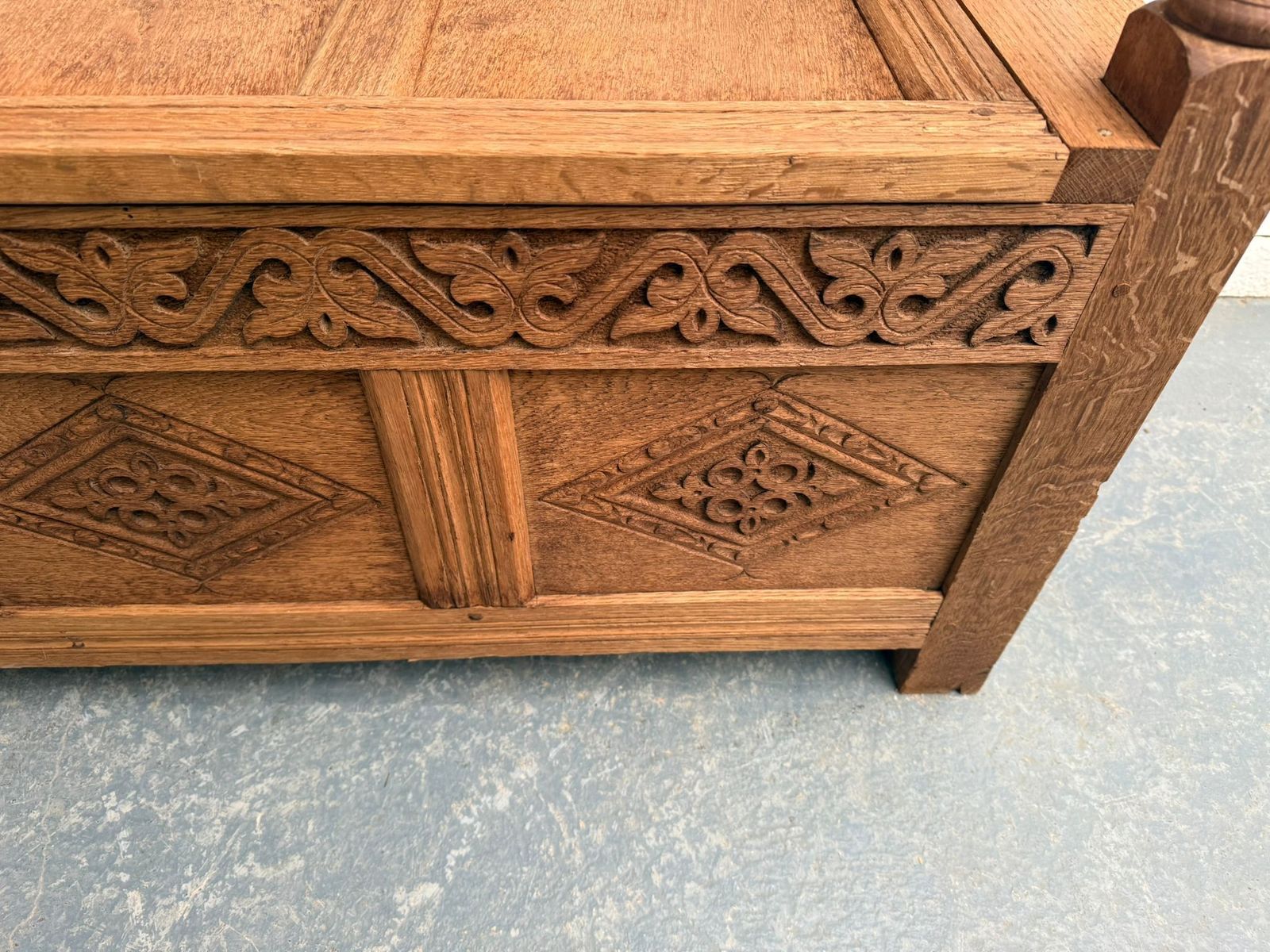 The Very Best Stripped Golden Oak 1920s Carved 2 Seater Hall Box Settle photo vintage