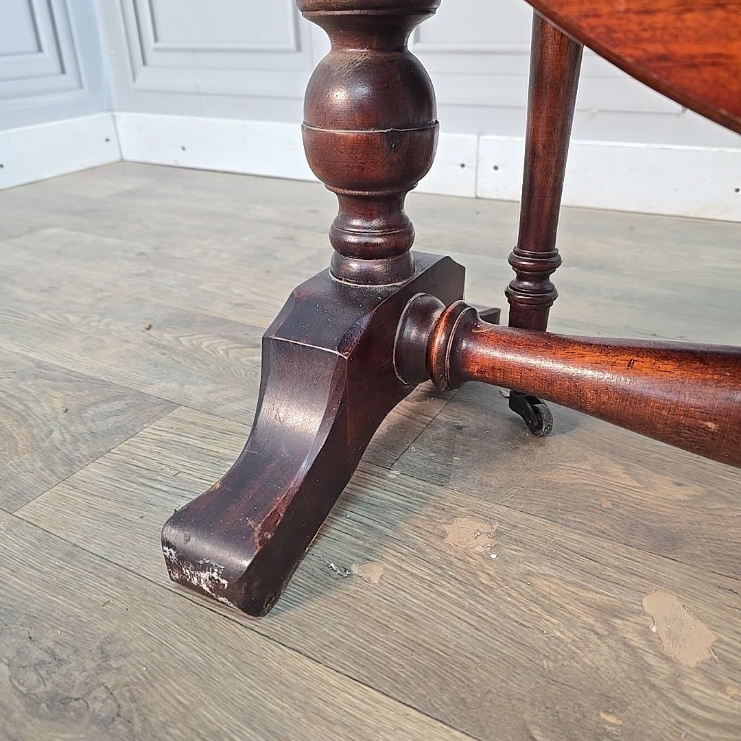 Furniture Antique Style Dining Table Mahogany Drop Leaf Oval Inlaid Gate Leg Vintage photo