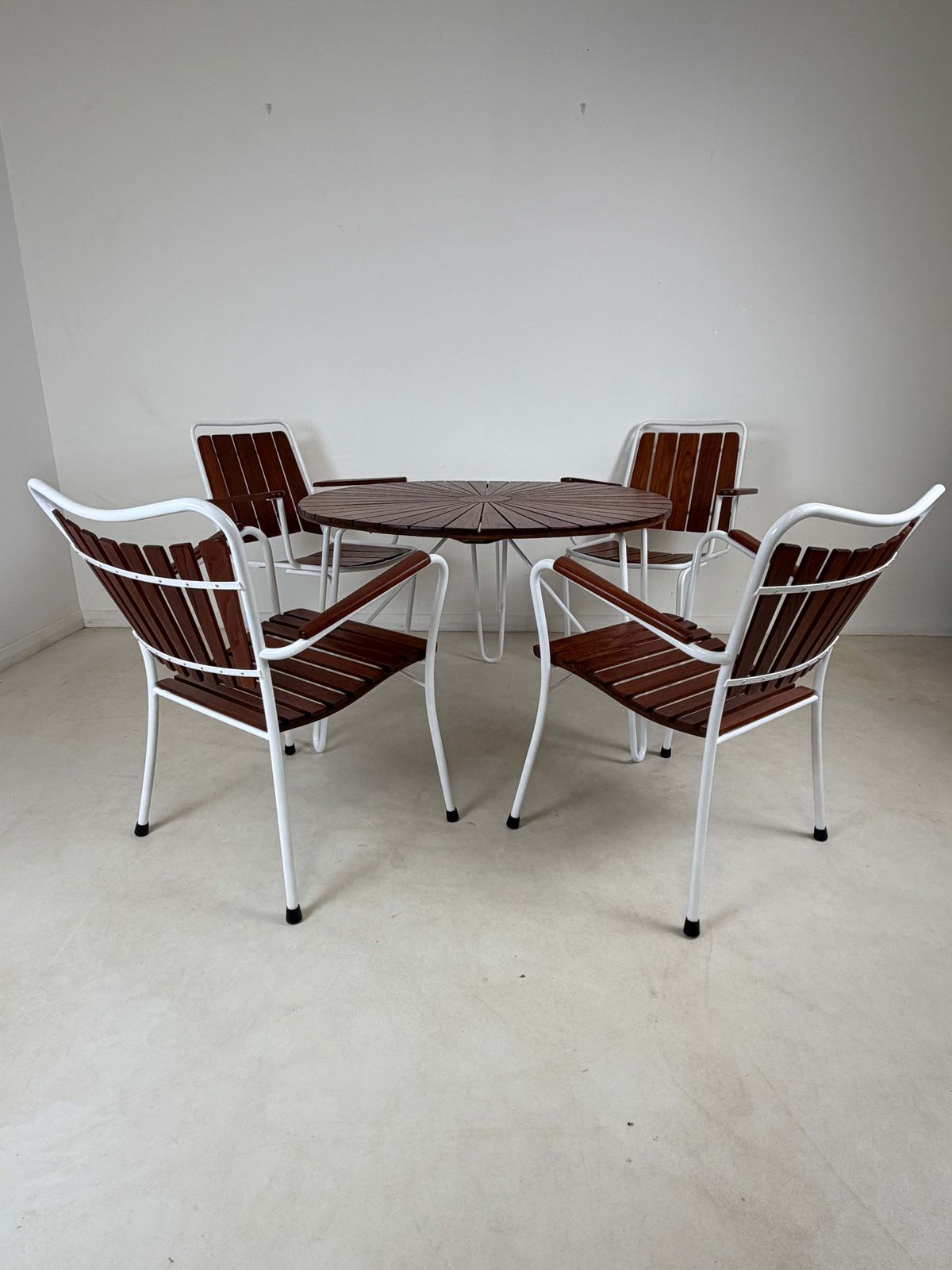 Danish Daneline Teak Garden Table & 4 Chairs photo vinterior