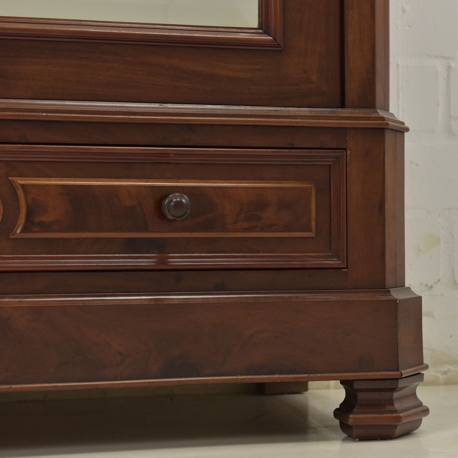 Antique! Single Door Wardrobe, Restored Mahogany, Louis Philippe Style, Hall Wardrobe photo vintage