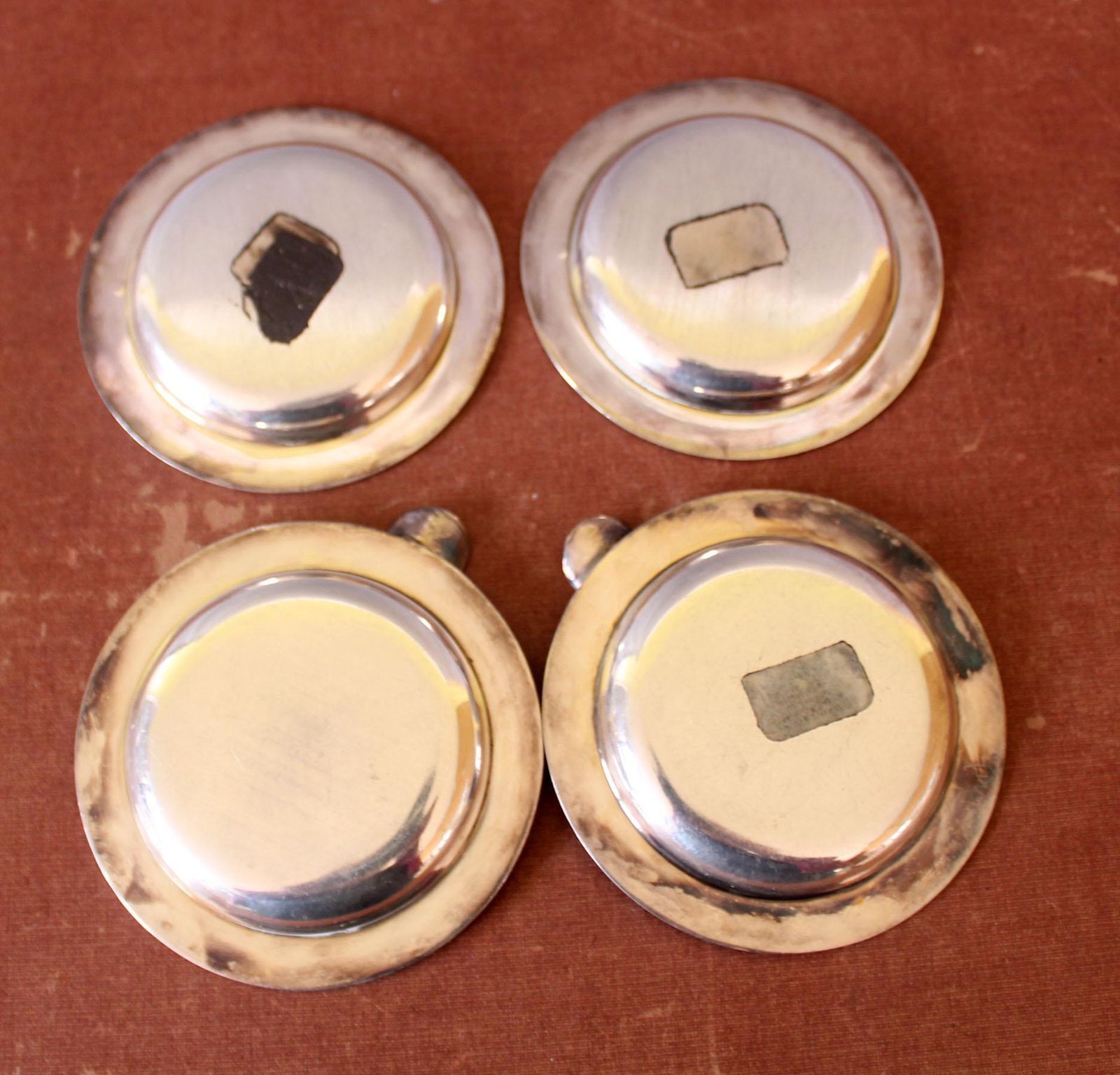 photo vinterior Set Of 4 Small Vintage Silver Plate Tray And Ashtray, One Sturbelle, 3 Sivar Delheid Brussels Belgium, High Quality No 1, Louis XVI Design