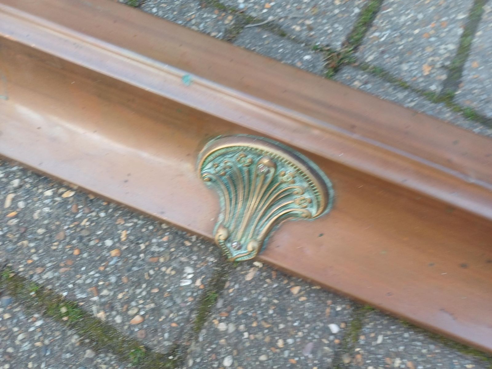 Antique Edwardian Copper Brass Fireplace Fender Art Nouveau Hearth Fender Decorative Fire Guard Ornate Shell Acanthus photo vinterior