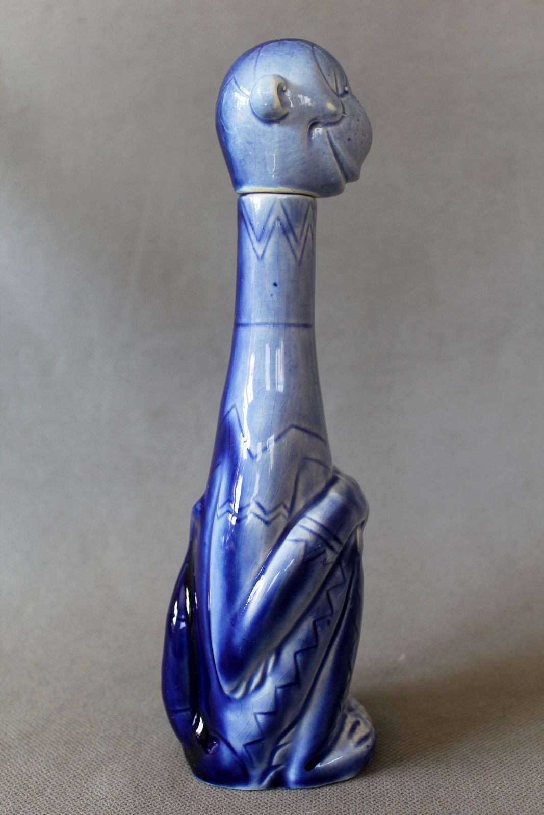 photo buy Antieke art deco Duitse blauwe keramische aap-karaf, komisch, Schafer-stijl, figuratief, handgeschilderd, kurkstopper ontbreekt