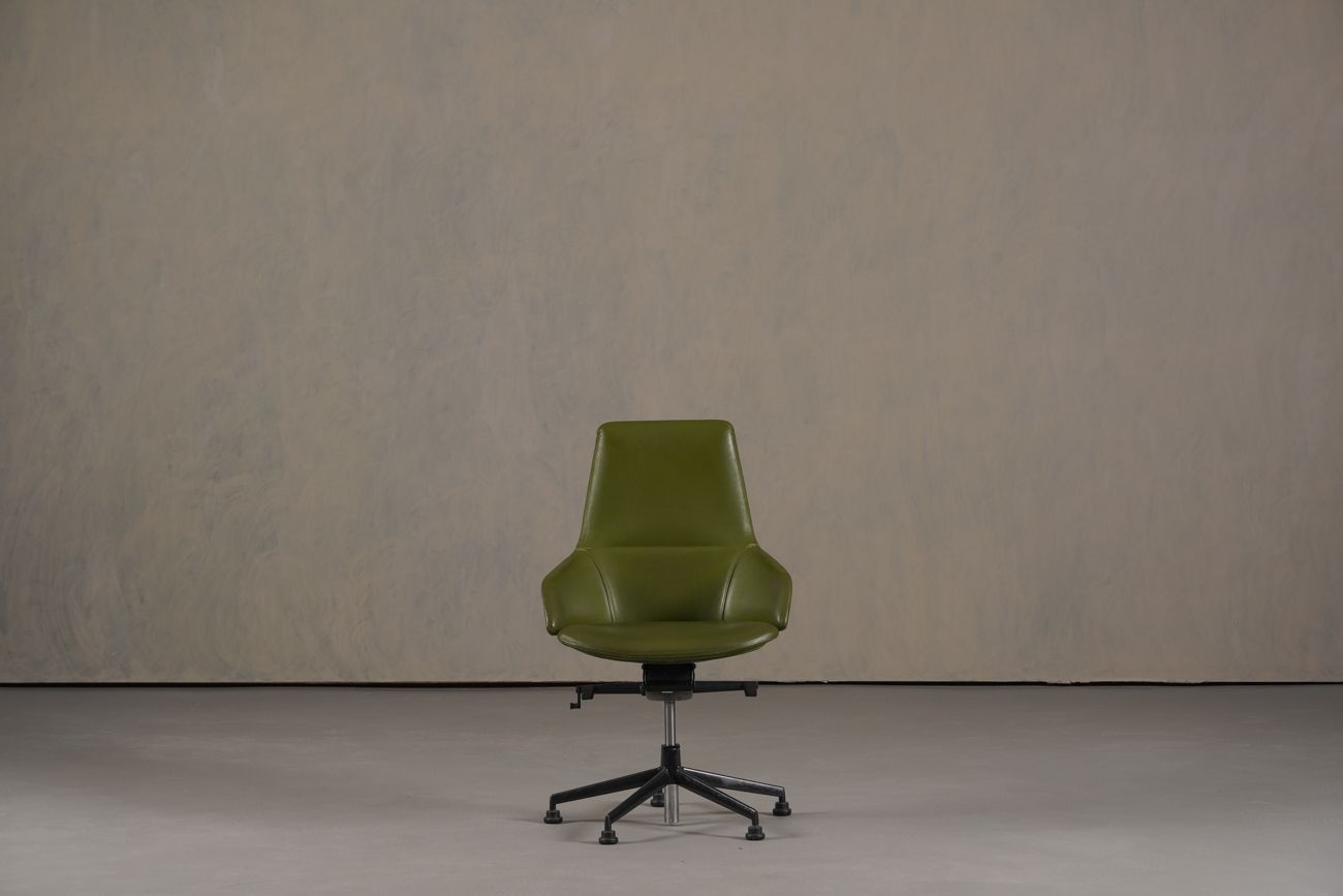 Leather Aston Office Chair By Arper, Italy 2000’s