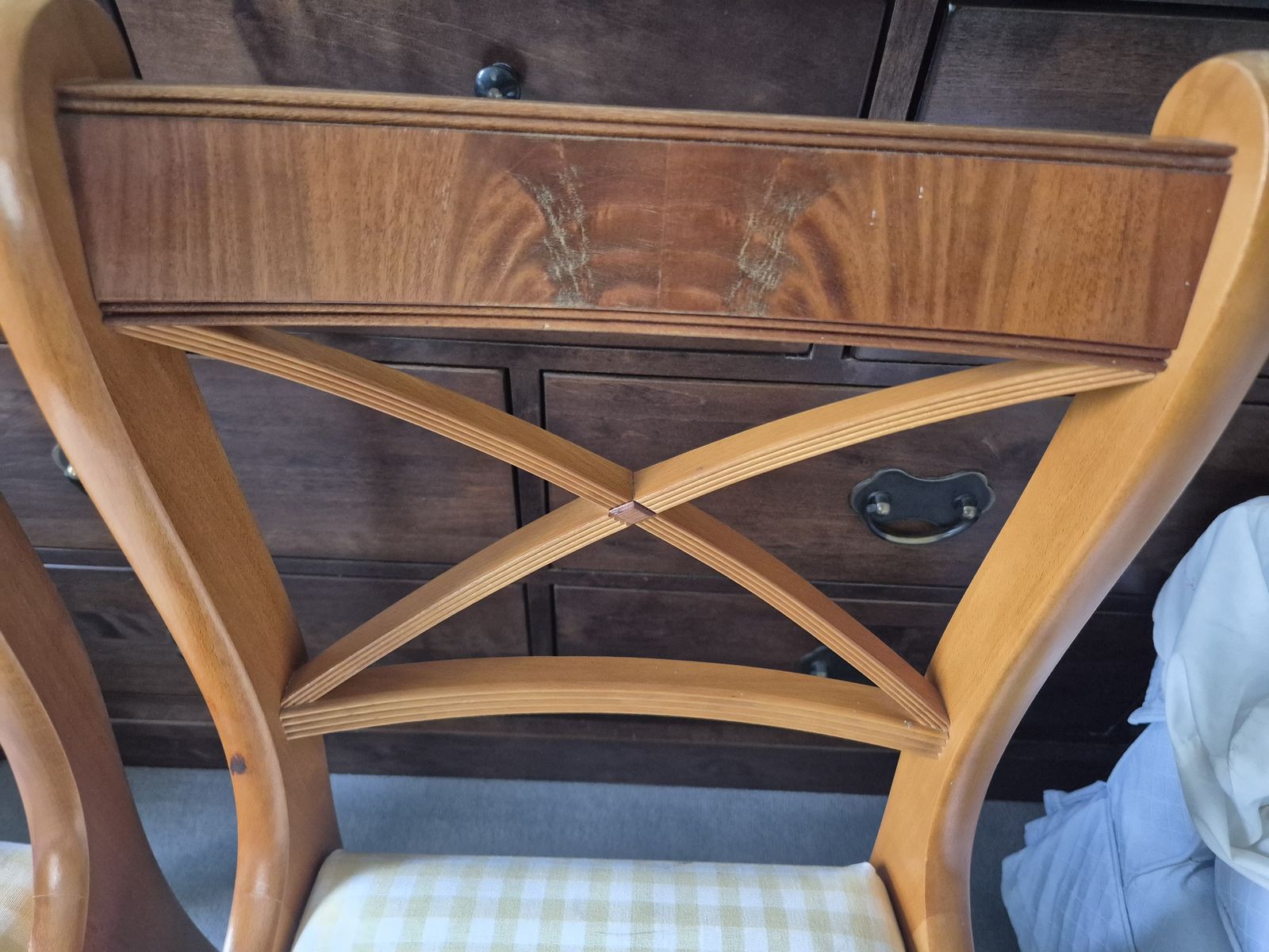 140.0 Lexterten Round Dining Table And Four Chairs photo