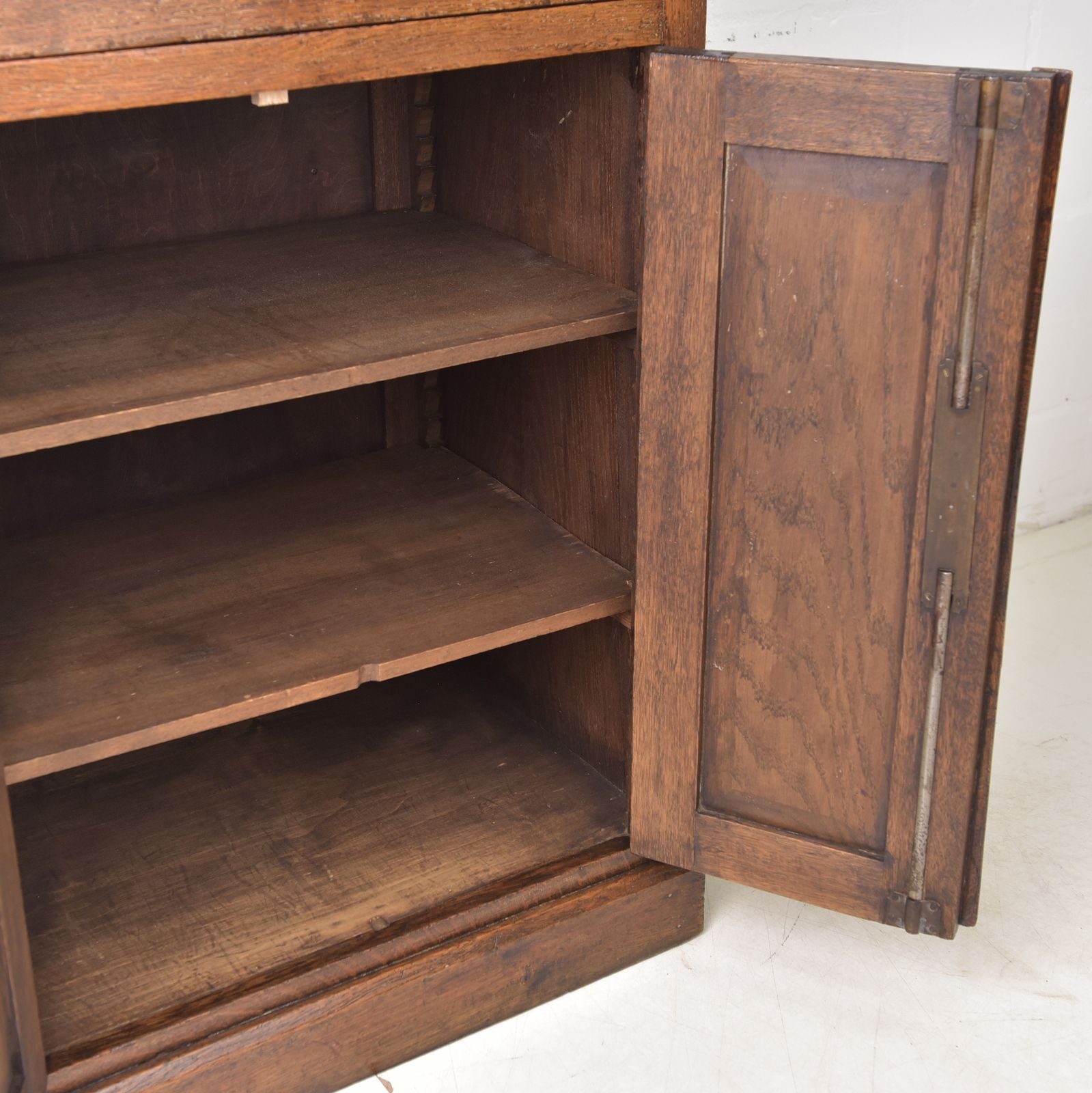 Antique! Small, Narrow, Restored Art Deco Bauhaus Oak Chest Of Drawers. photo 761.0