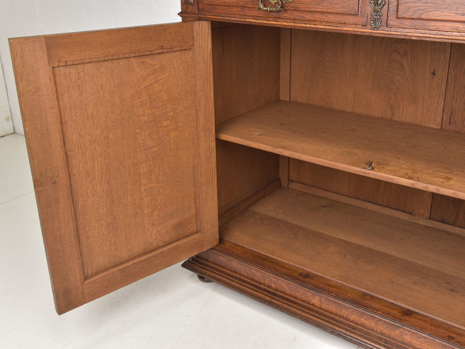 Antique! Restored Solid Oak Chest Of Drawers, Gründerzeit Period, Circa 1900. Cabinet/Sideboard. photo Furniture