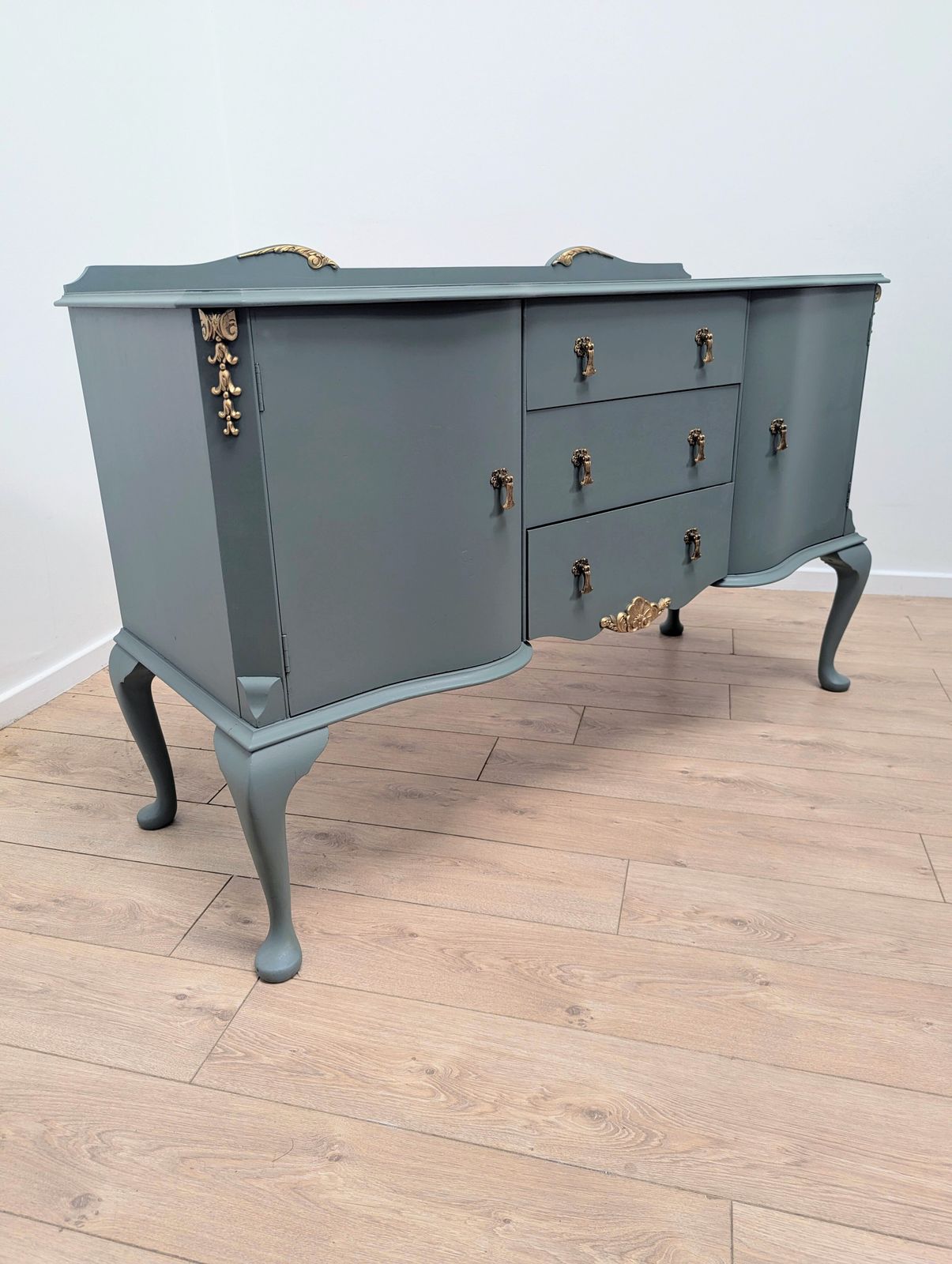 Georgian Style Serpentine Painted Side Board Delivery Available 0063.
