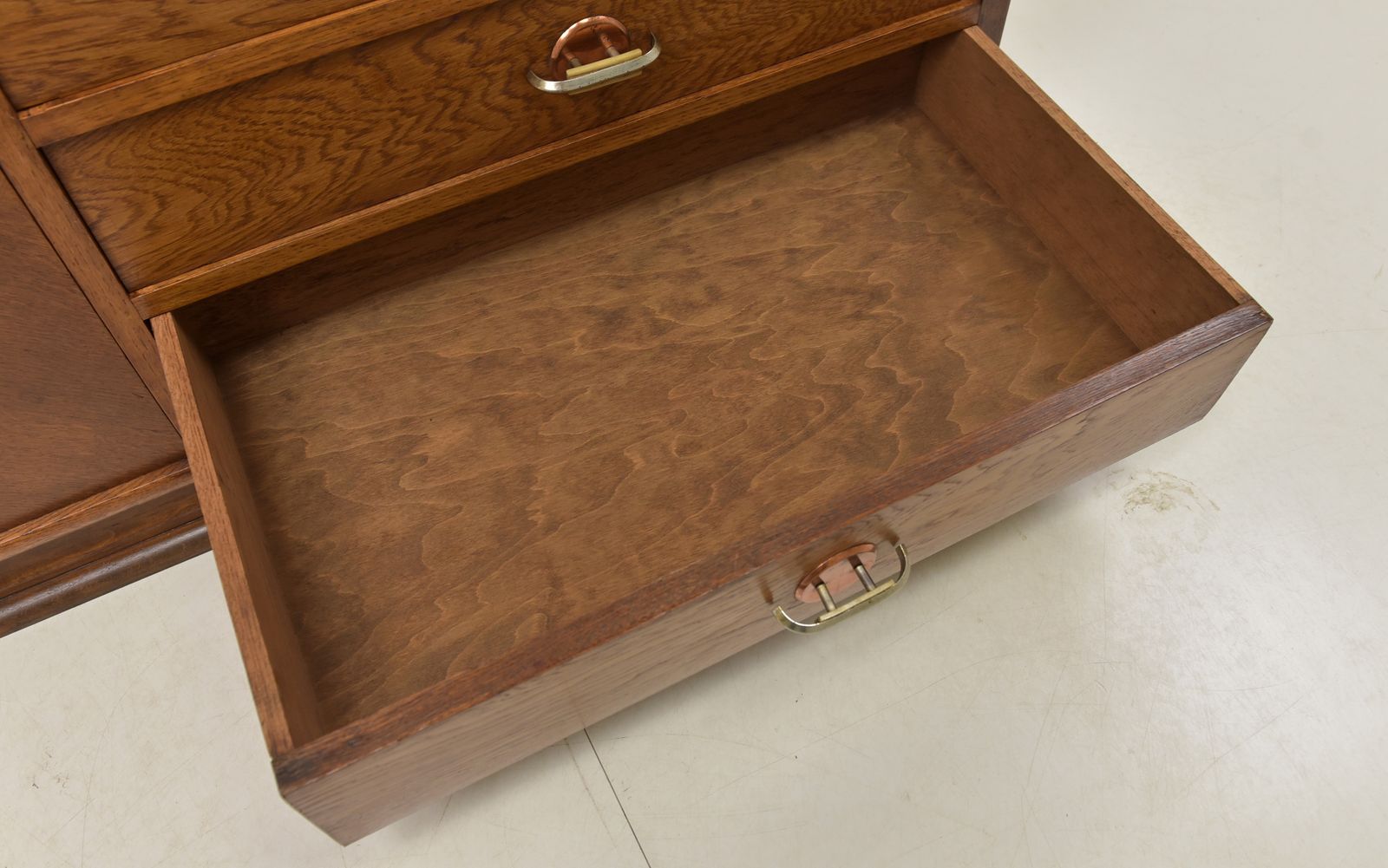 Antique! Restored Art Deco Mirrored Chest Of Drawers, Circa 1940. Washstand/Dressing Table. photo vintage