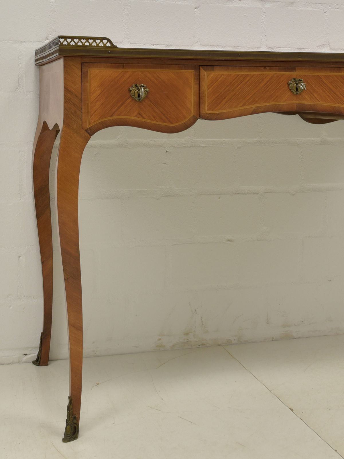 photo furniture Antique! Restored Mahogany Ladies' Writing Desk, Louis XV Style / Art Deco Secretary