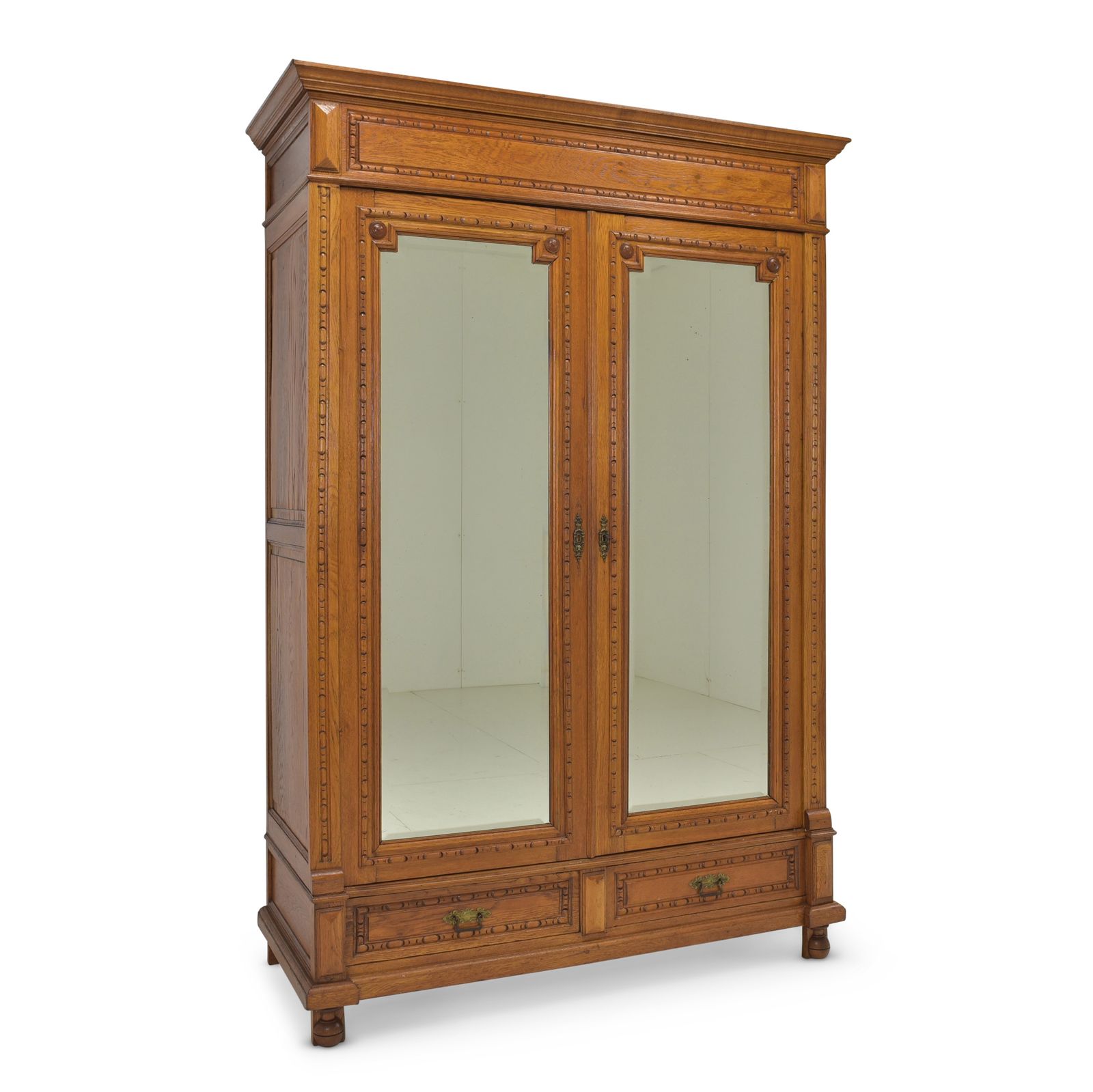 Antique! Restored Hall Wardrobe, Gründerzeit Period, Circa 1920, Solid Oak.