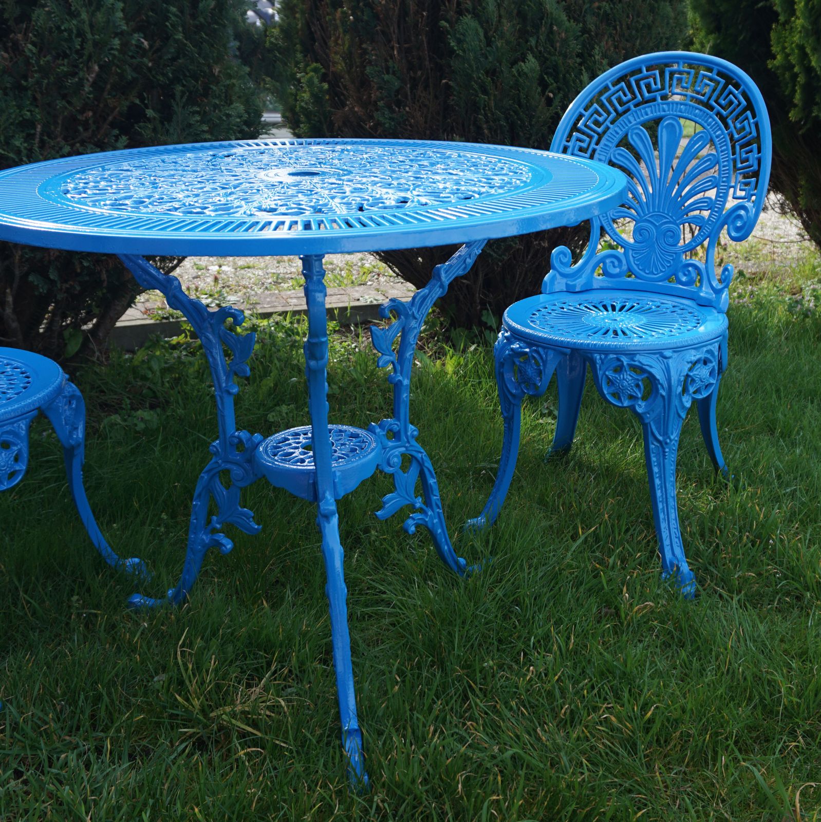 Powder Coated Blue Cast Aluminium Garden Bistro Table & Chair Set Fully Refurbished photo furniture