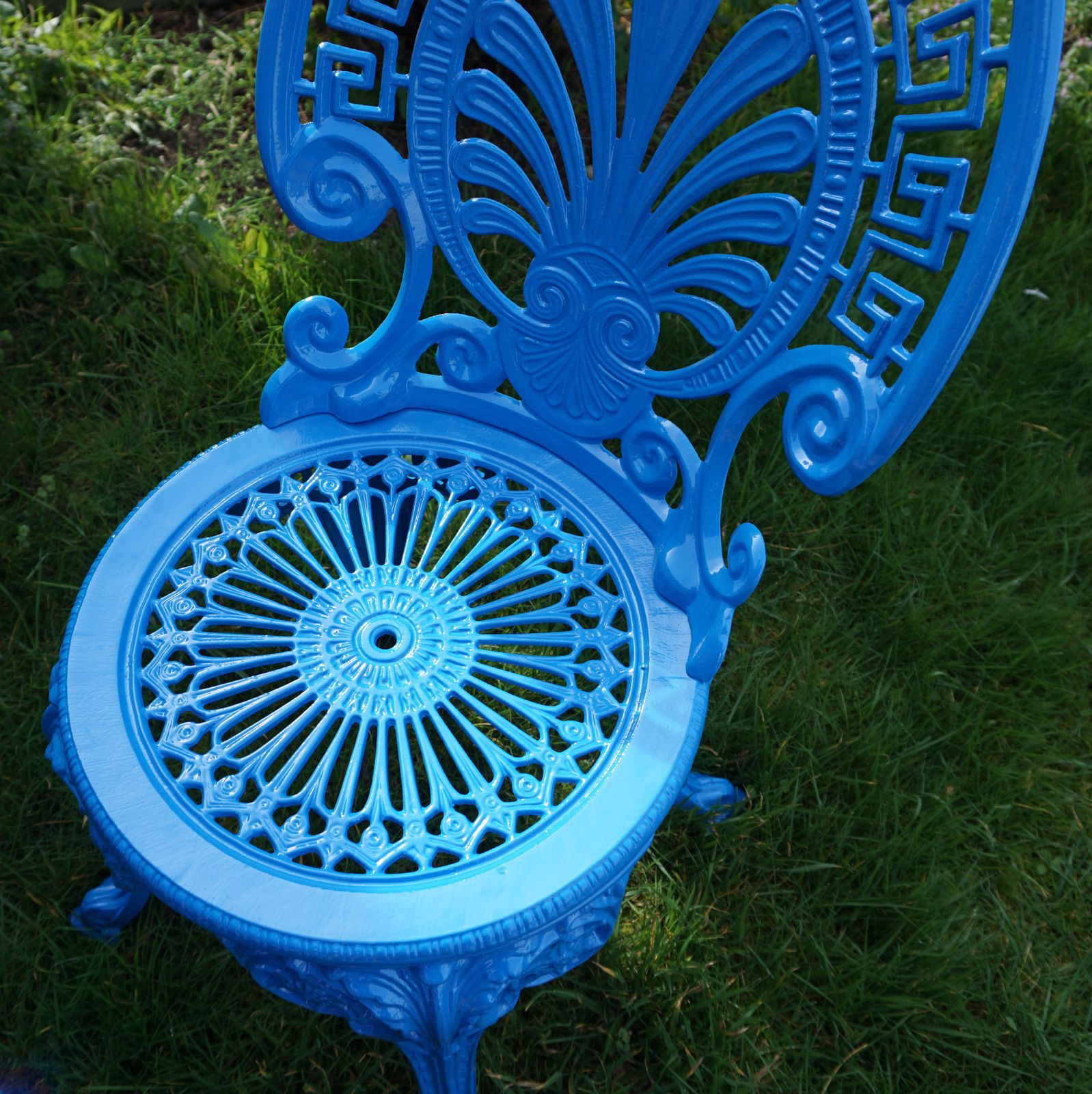 Powder Coated Blue Cast Aluminium Garden Bistro Table & Chair Set Fully Refurbished photo vinterior