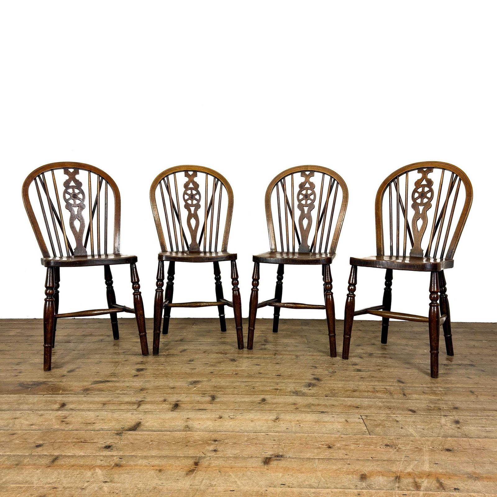Antique Set Of Four Wheelback Kitchen Chairs | Kitchen Chairs | Dining Chairs | Oak Antiques | Farmhouse Seating
