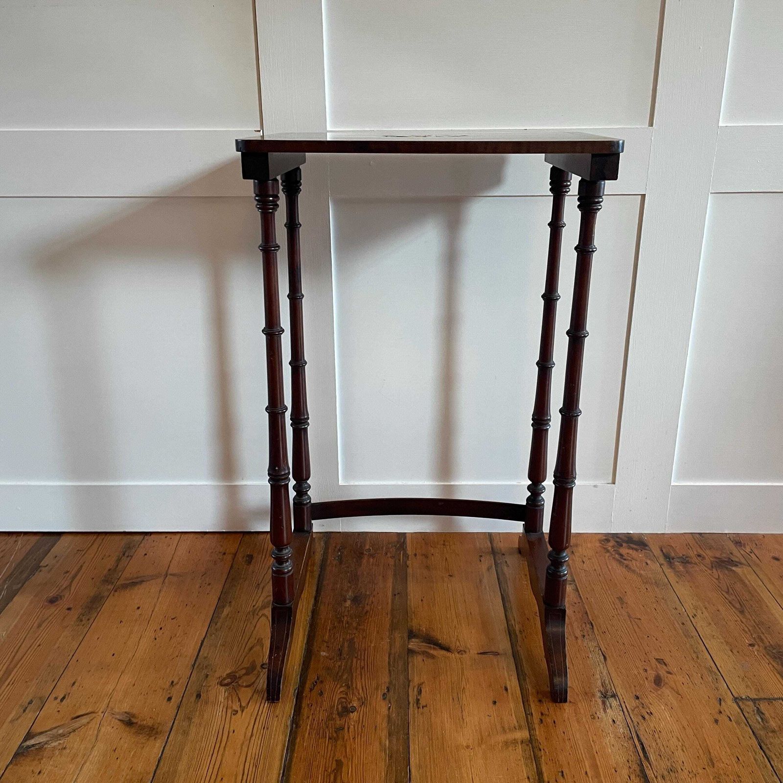Edwardian Wood Side Table Inlay Top Turned Leg Plant Stand End Table Early Mid 20th Century Sheraton Revival photo vinterior