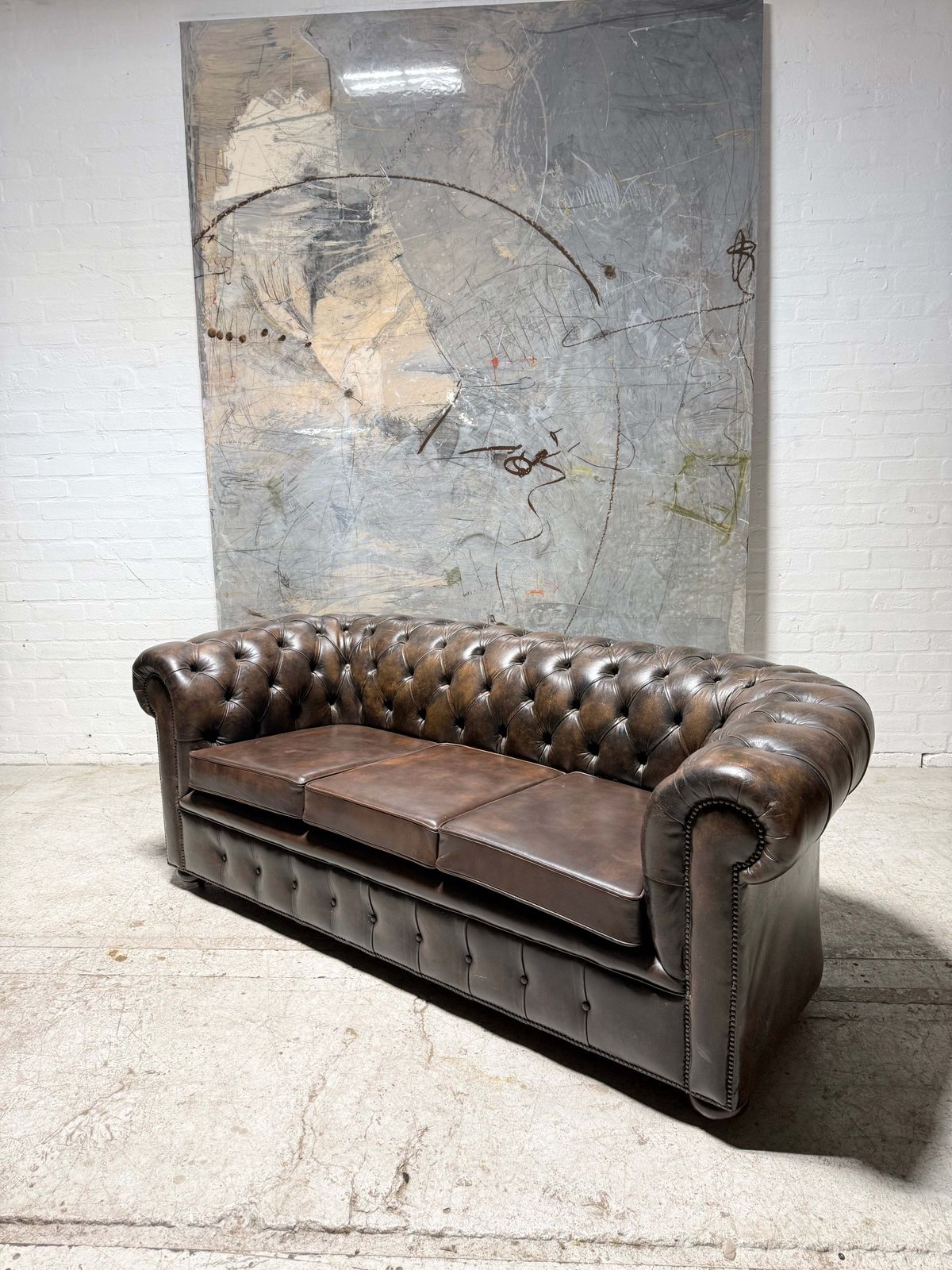 1 Of A Pair   Very Very Good 3 Seater & 4 Seater Leather Chesterfield Sofas photo 4999.0