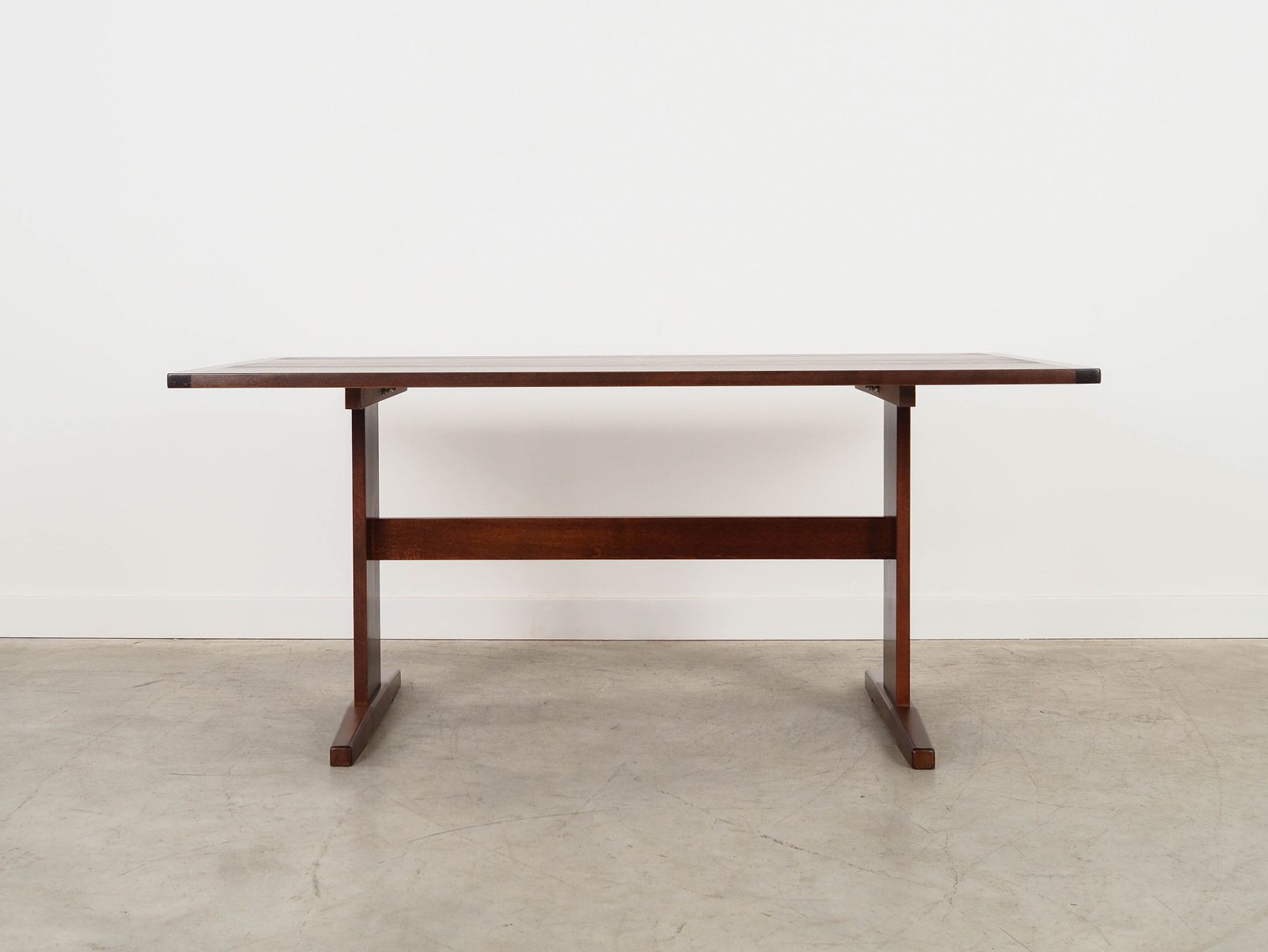 photo furniture Oak Table, Danish Design, 1970s, Manufactured By Farstrup Møbler
