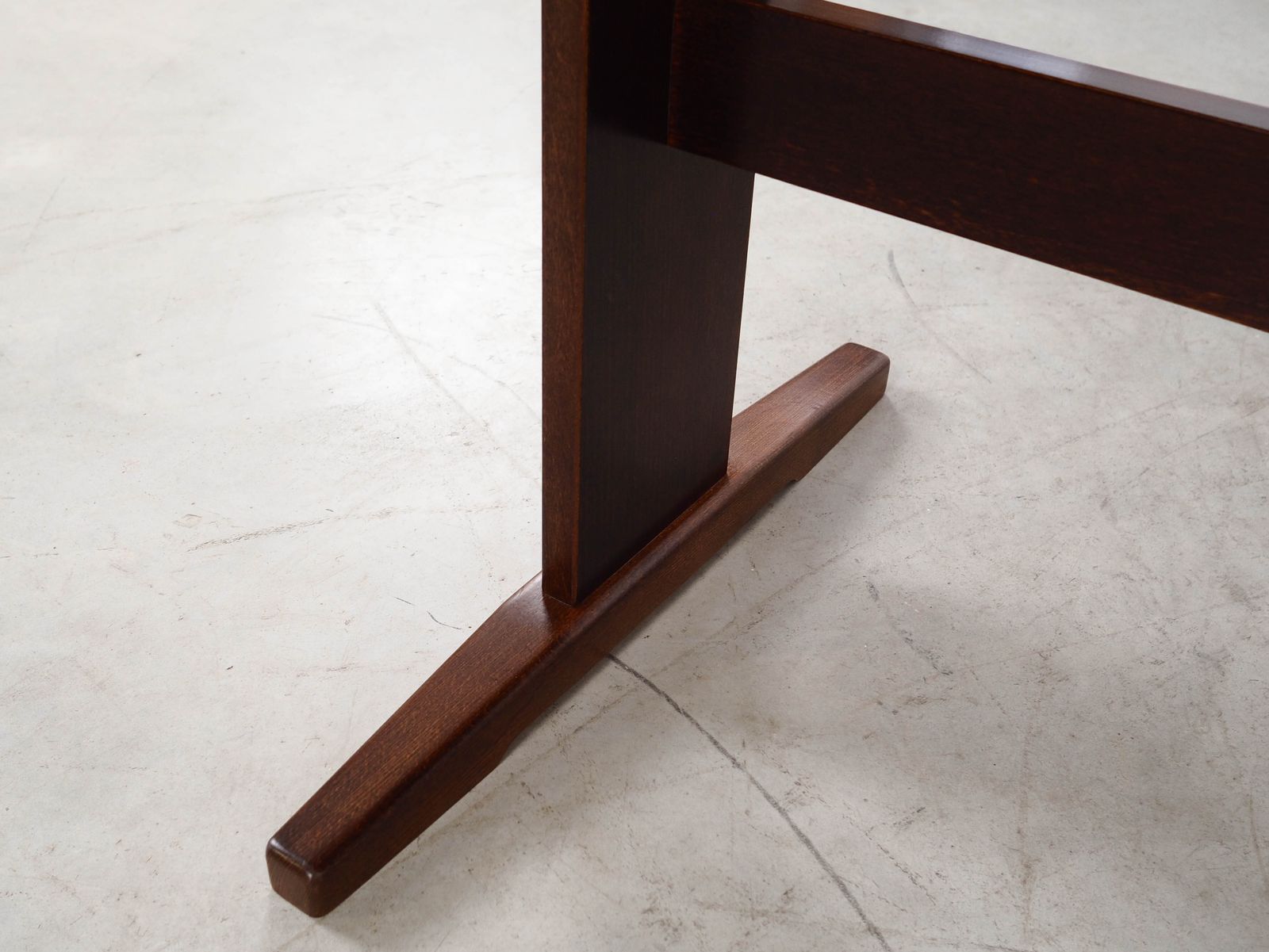 photo vinterior Eiken Tafel, Deens Design, Jaren 1970, Geproduceerd Door Farstrup Møbler