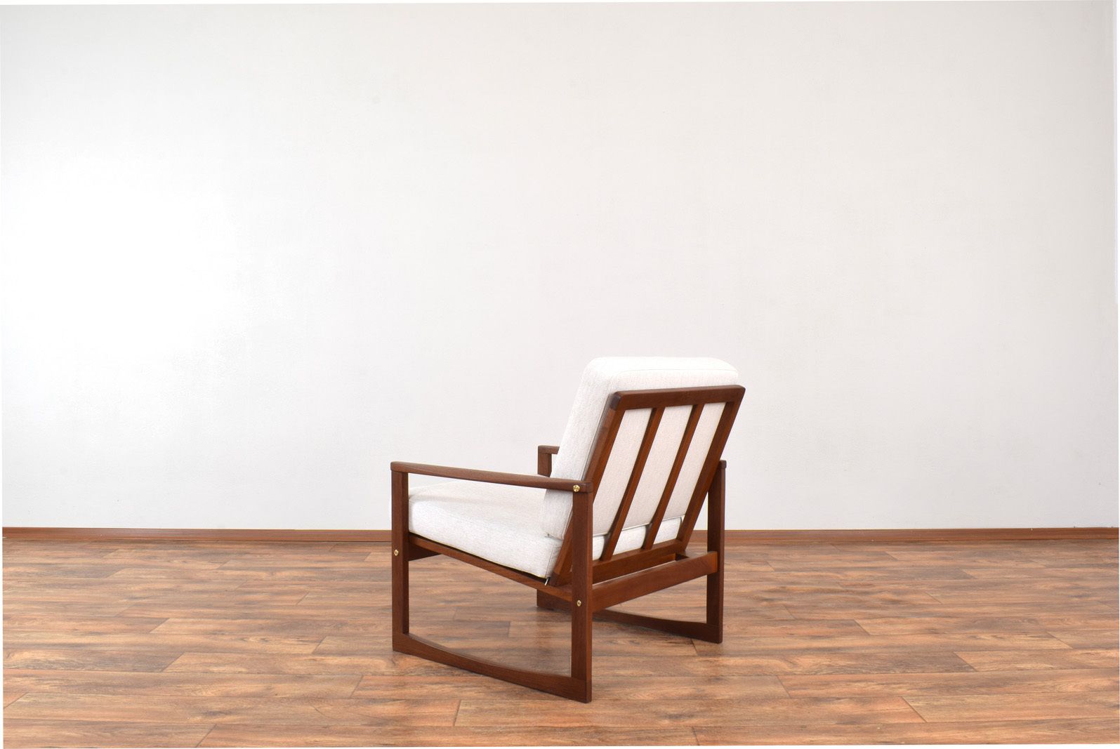 Mid Century Danish Teak Lounge Chair, 1960s. photo vinterior